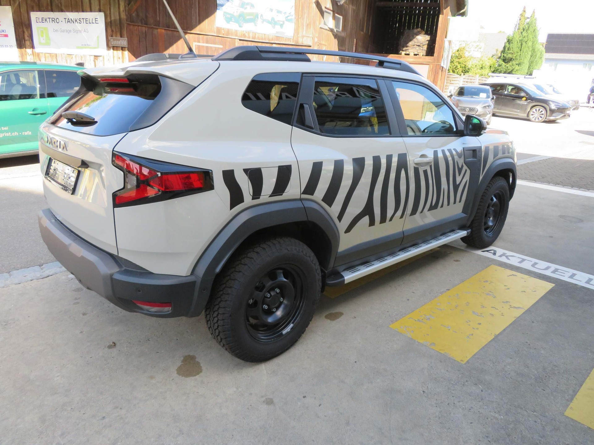 DACIA Duster 1.6 Hybrid Extreme-image-6