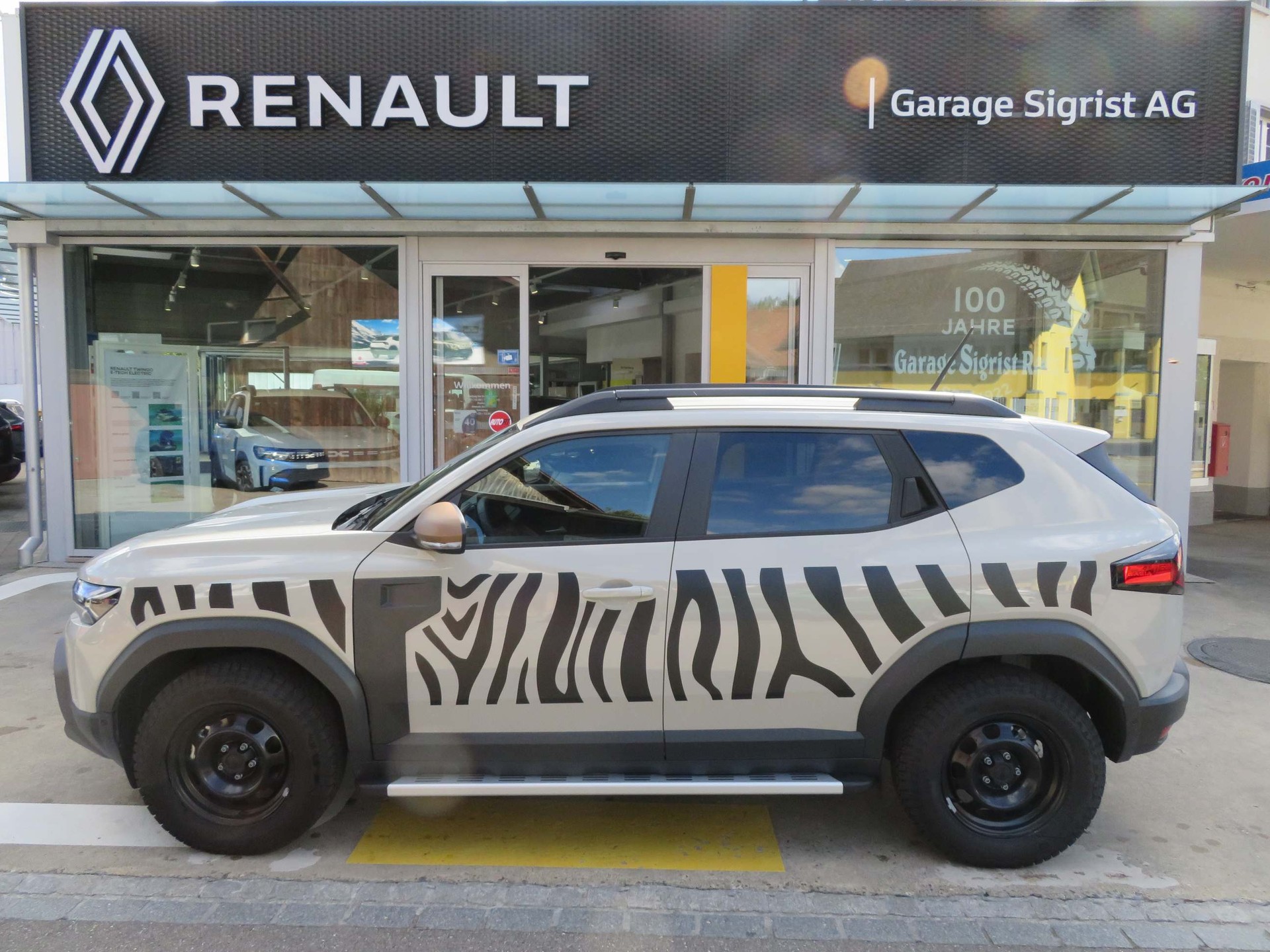 DACIA Duster 1.6 Hybrid Extreme-image-0