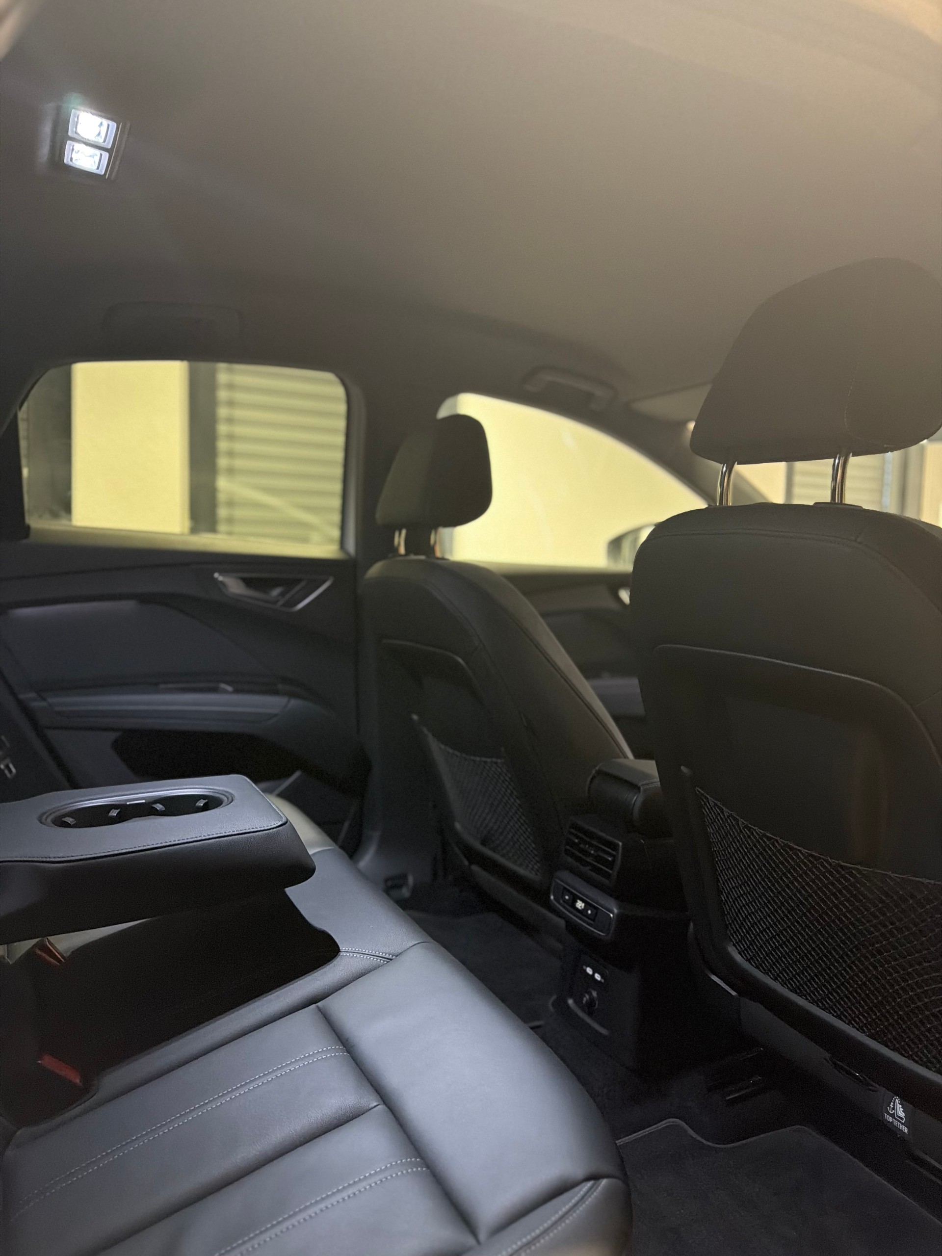 AUDI Q4 Sportback e-tron 50 quattro-image-9