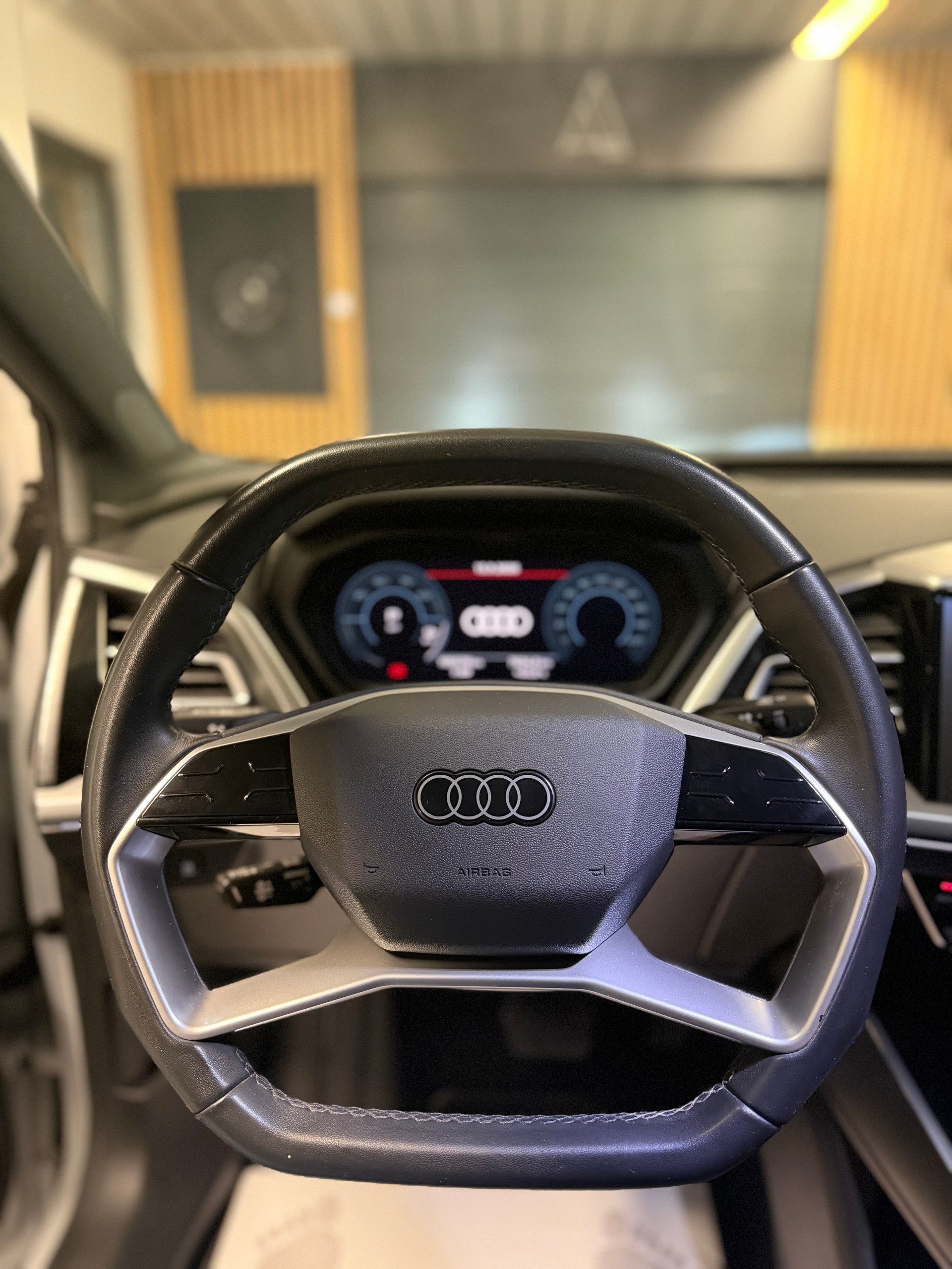 AUDI Q4 Sportback e-tron 50 quattro-image-11