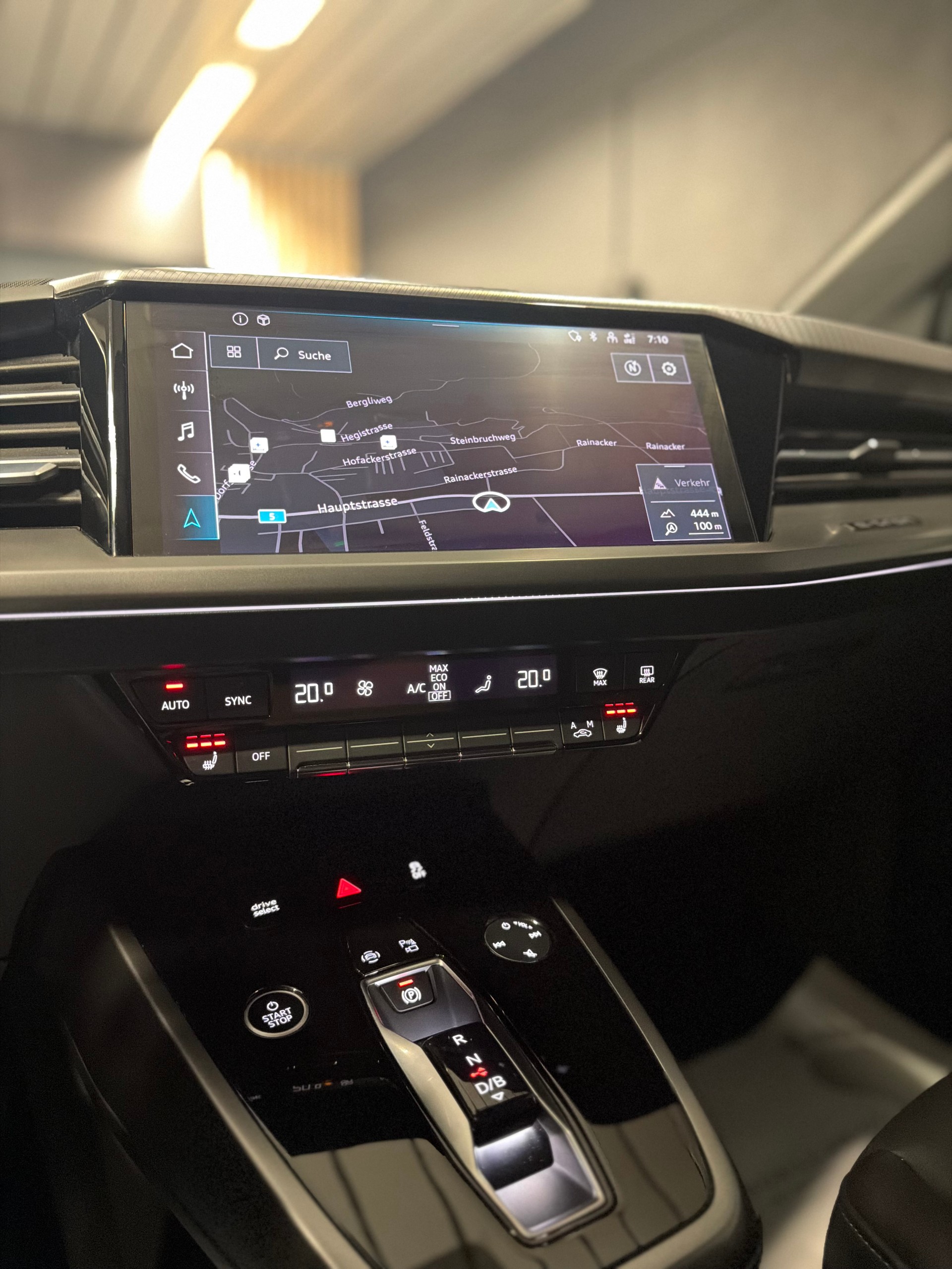 AUDI Q4 Sportback e-tron 50 quattro-image-12