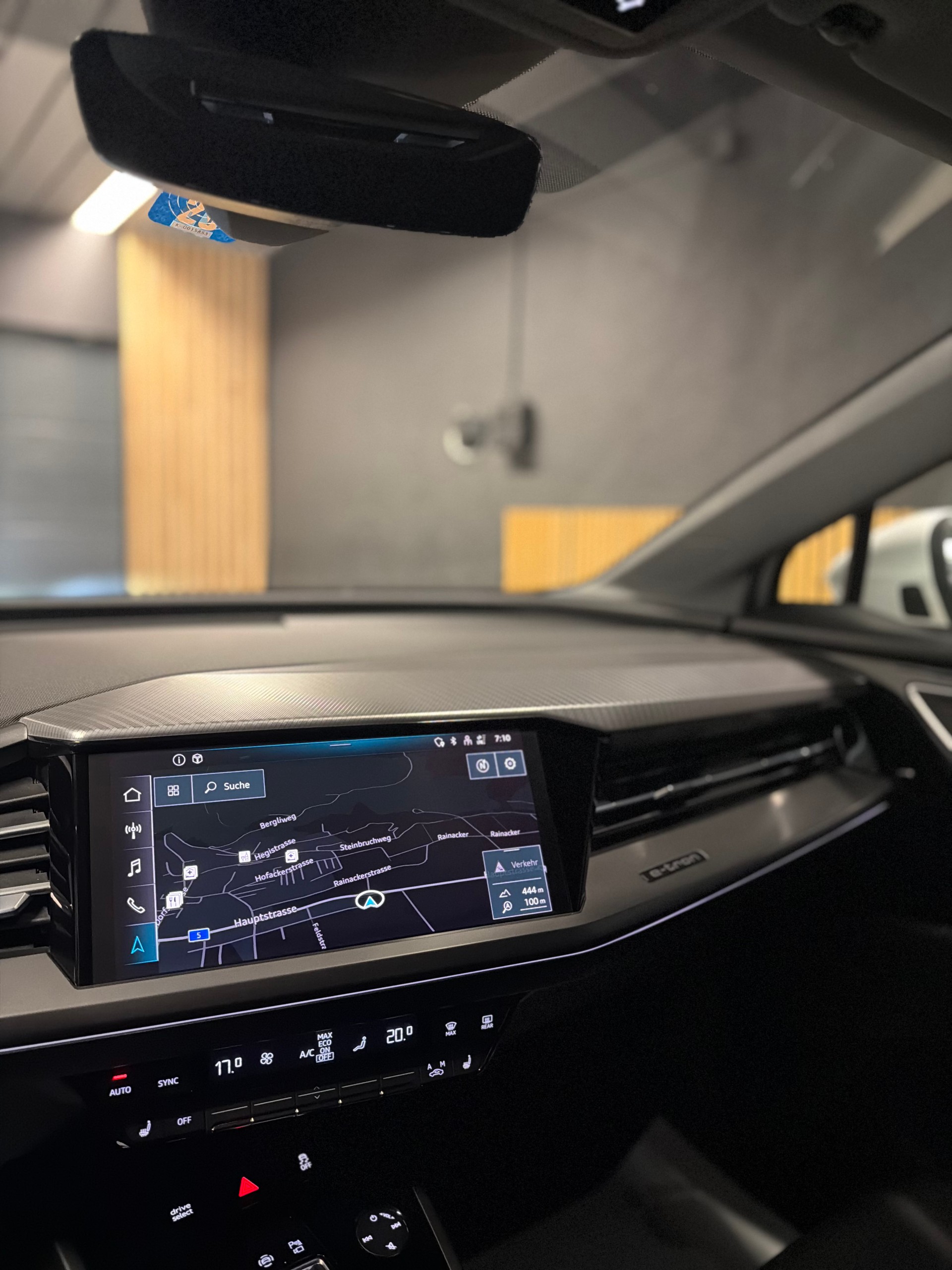 AUDI Q4 Sportback e-tron 50 quattro-image-13