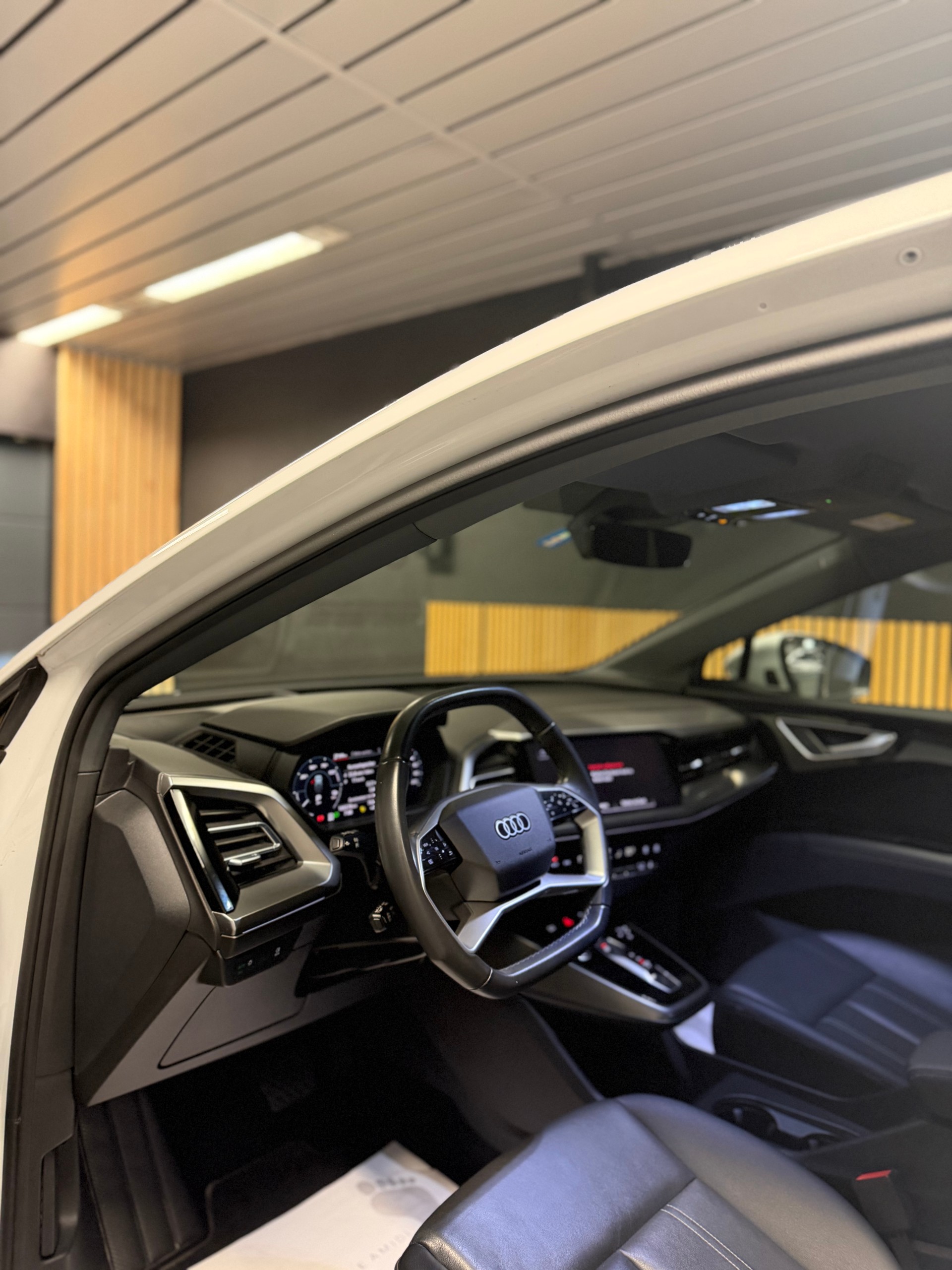 AUDI Q4 Sportback e-tron 50 quattro-image-5