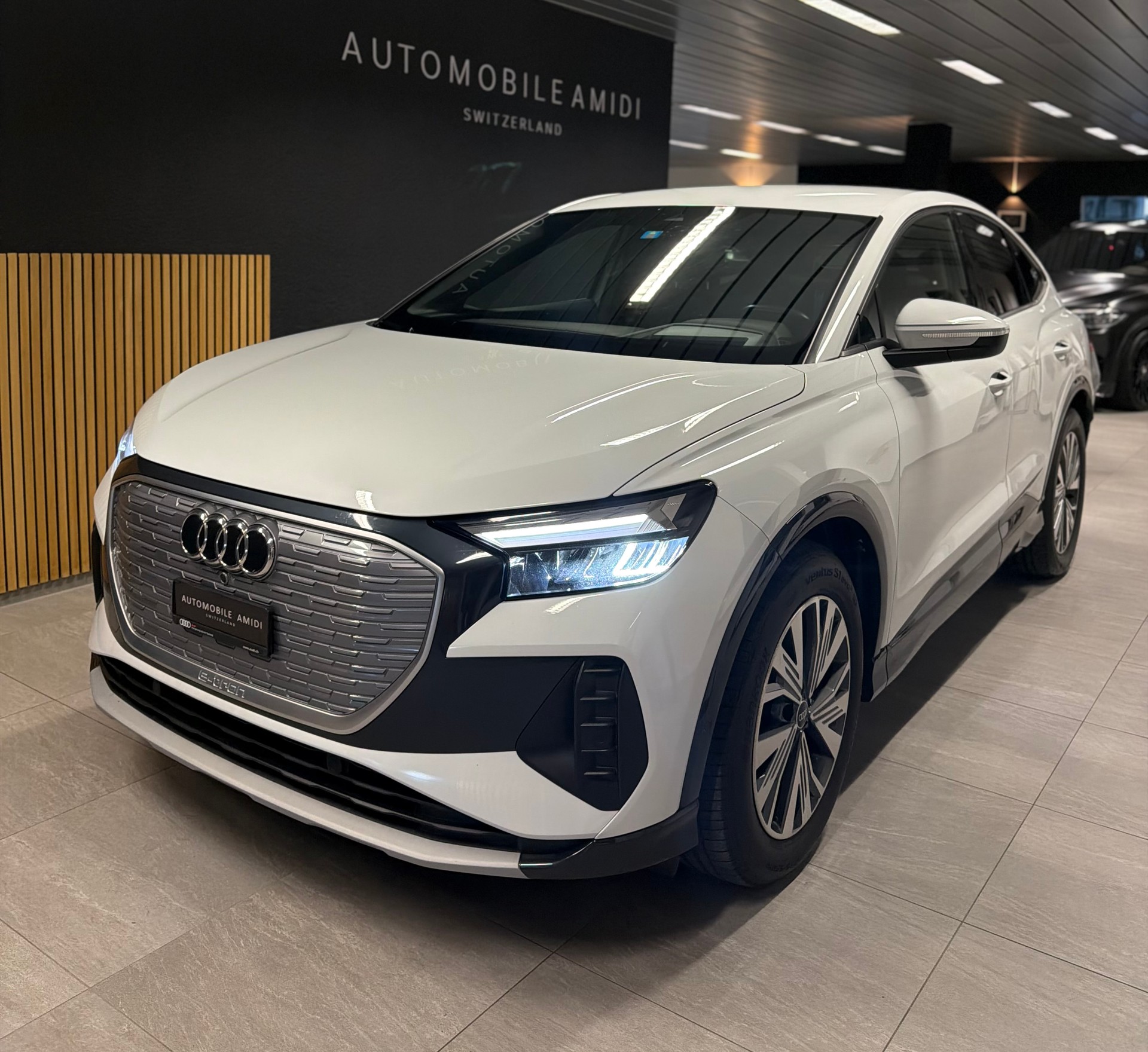 AUDI Q4 Sportback e-tron 50 quattro-image-0