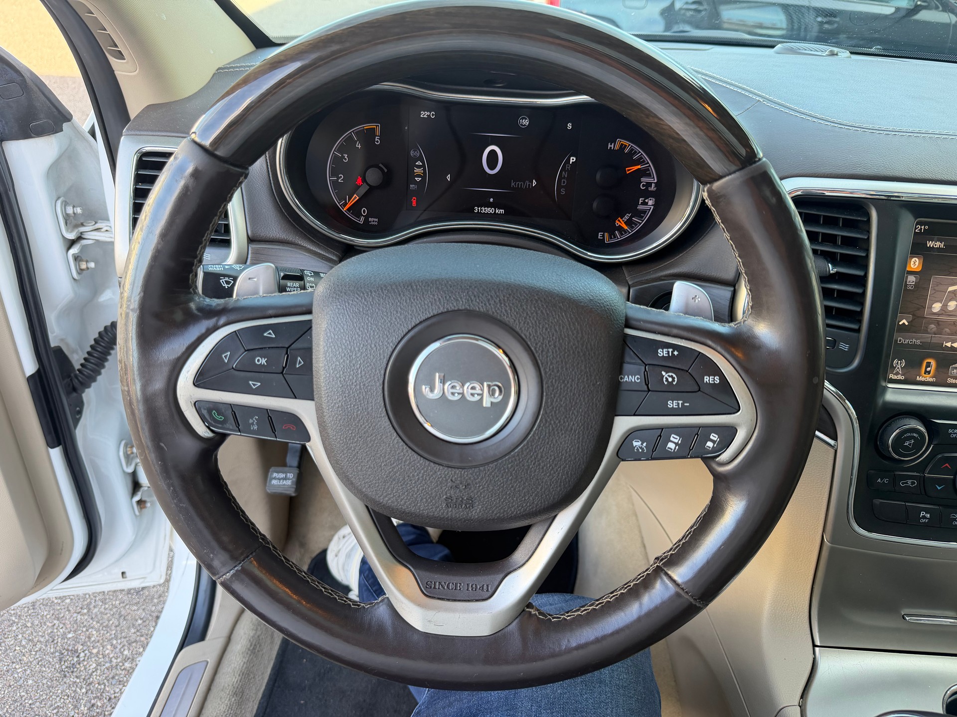 JEEP Grand Cherokee 3.0 CRD Limited Automatic-image-16