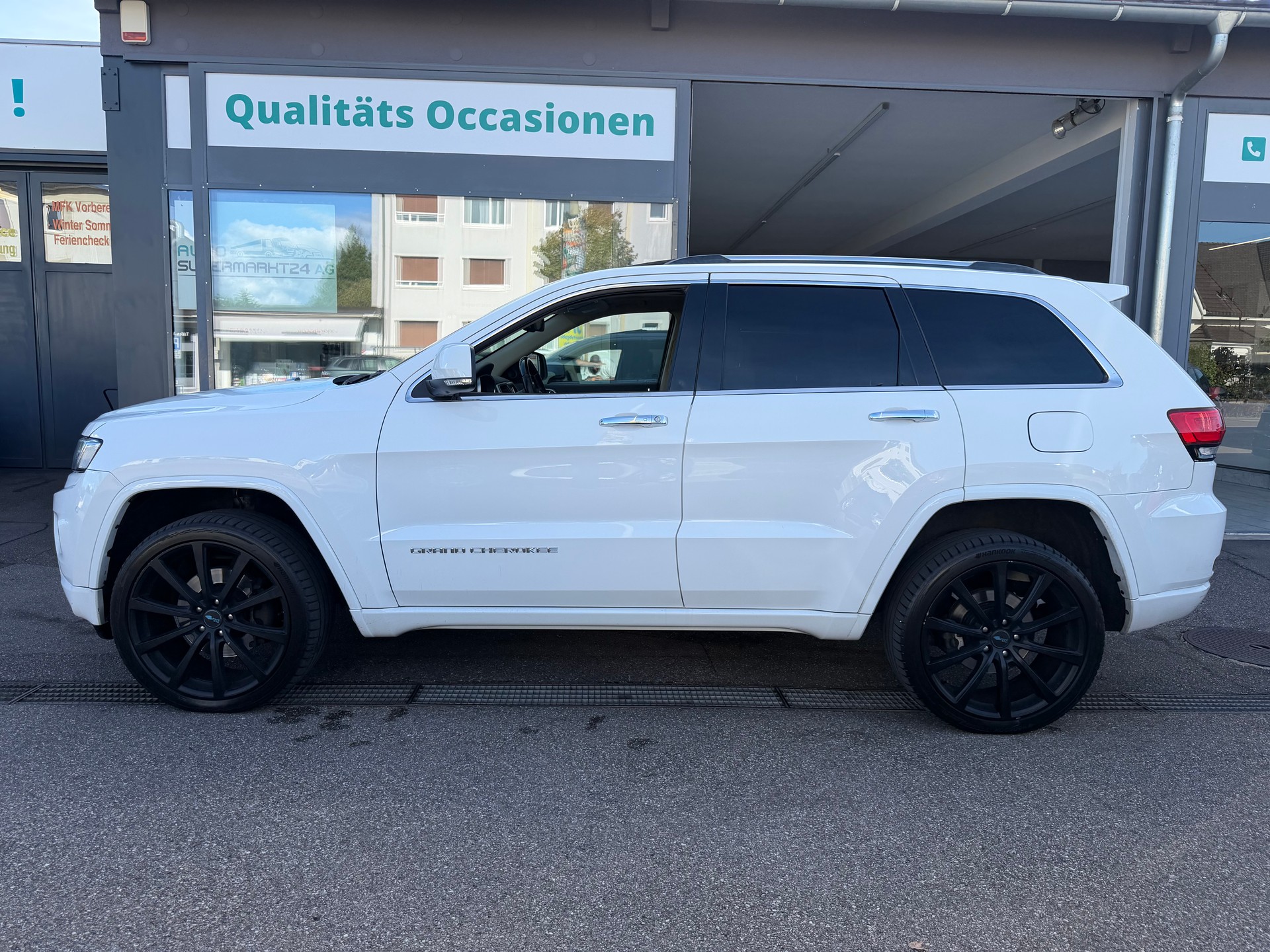 JEEP Grand Cherokee 3.0 CRD Limited Automatic-image-1