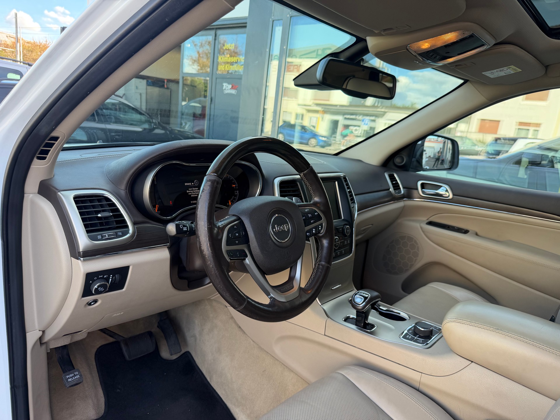 JEEP Grand Cherokee 3.0 CRD Limited Automatic-image-14