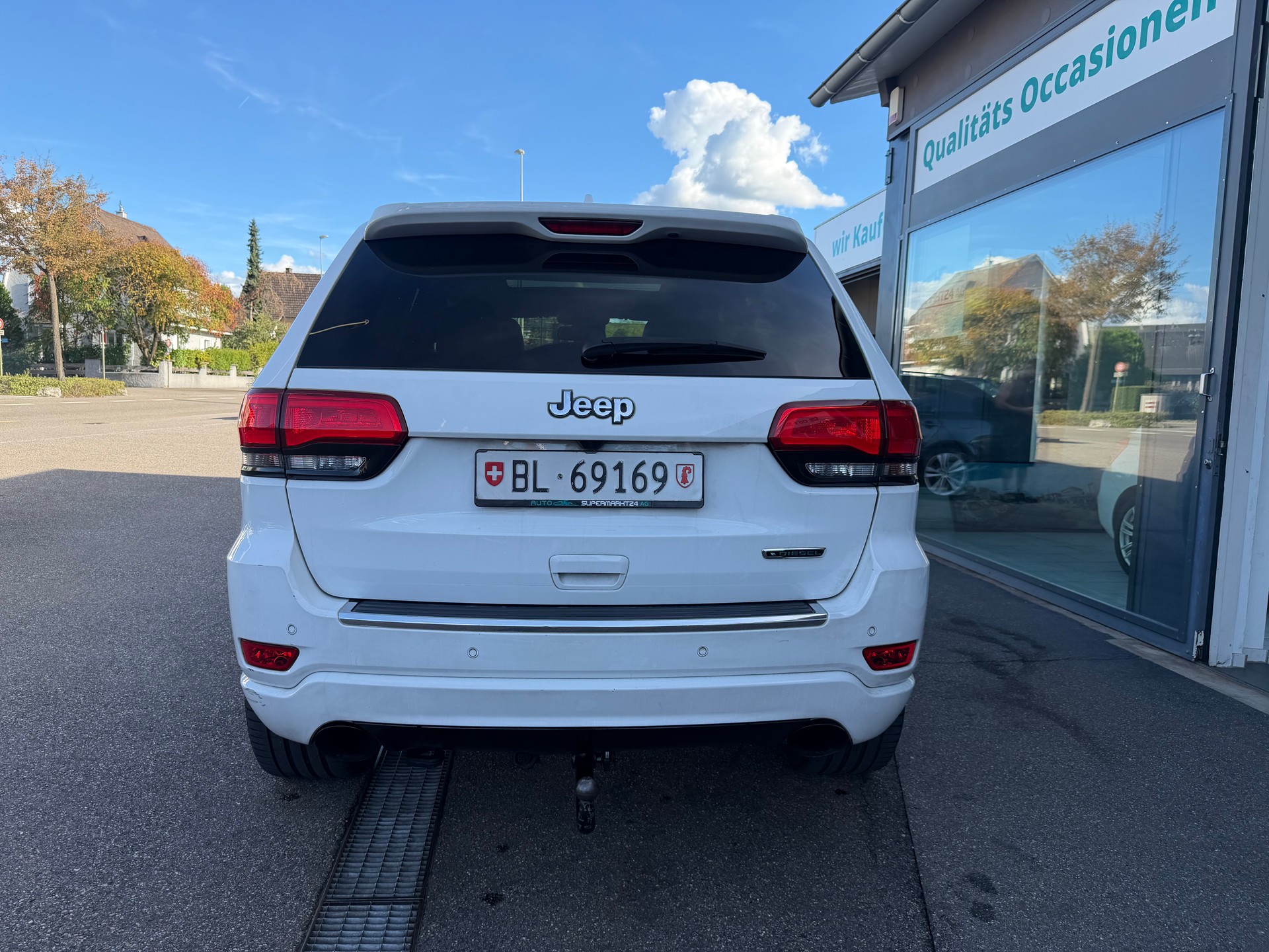 JEEP Grand Cherokee 3.0 CRD Limited Automatic-image-3
