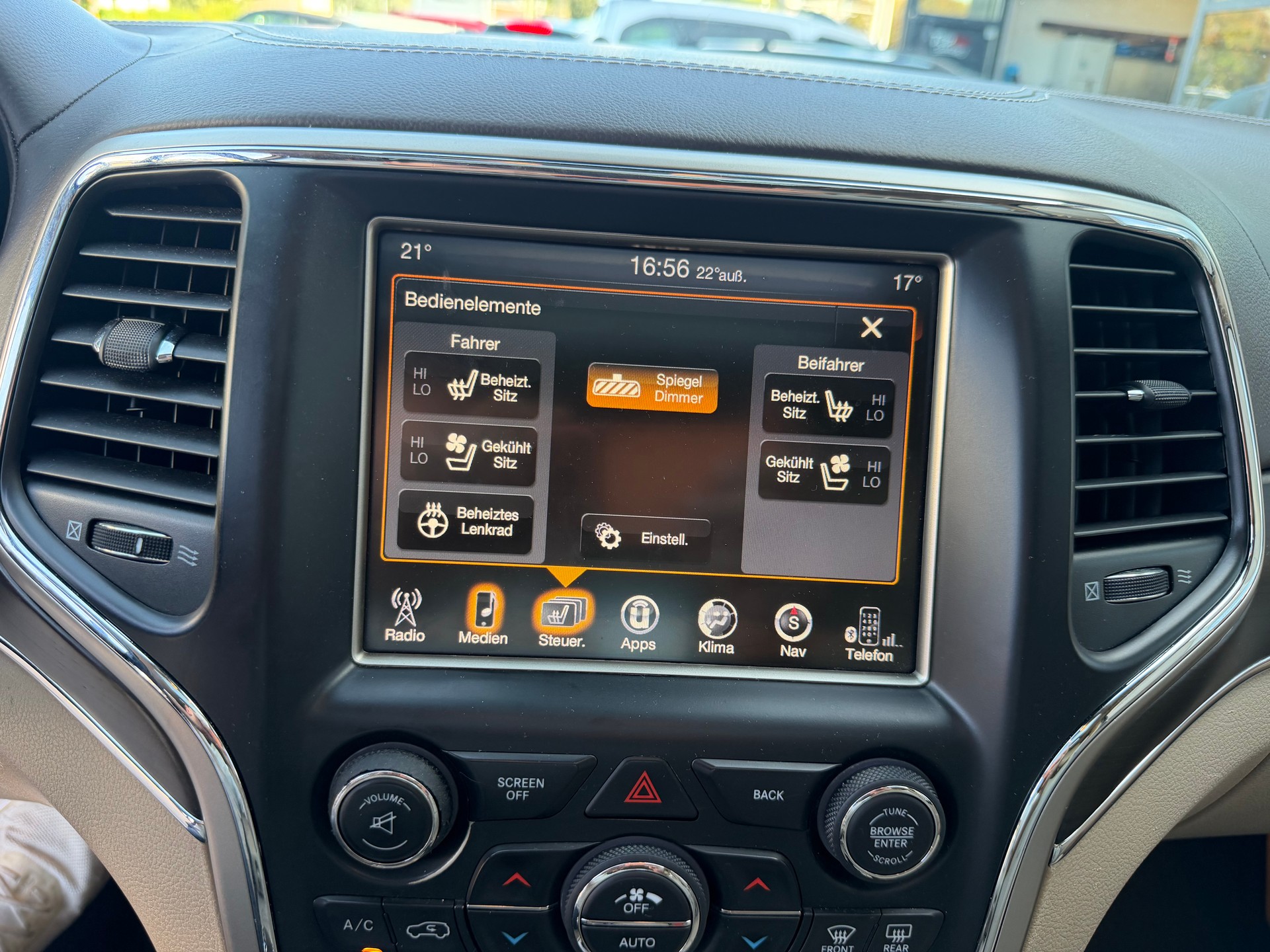 JEEP Grand Cherokee 3.0 CRD Limited Automatic-image-18