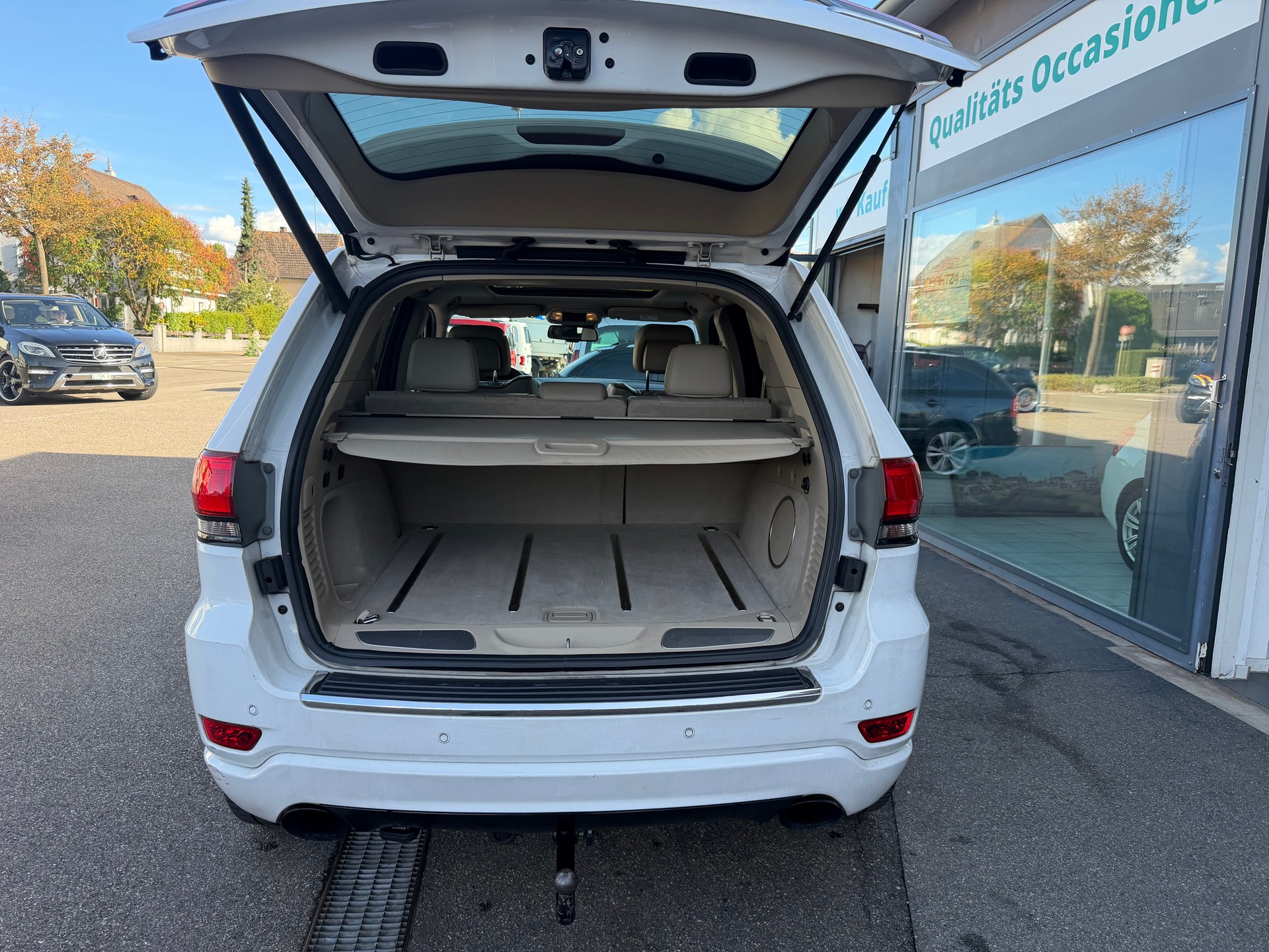 JEEP Grand Cherokee 3.0 CRD Limited Automatic-image-9