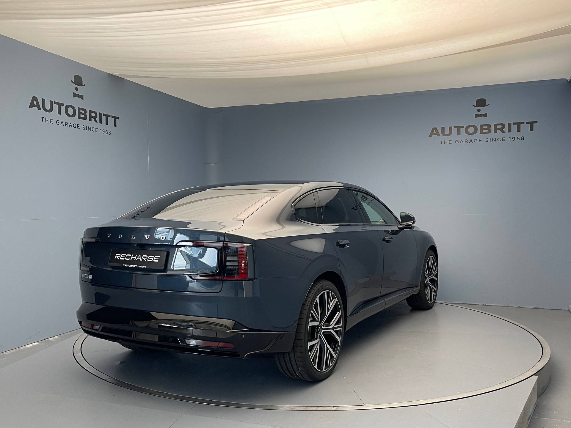 VOLVO ES90 Ultra-image-4
