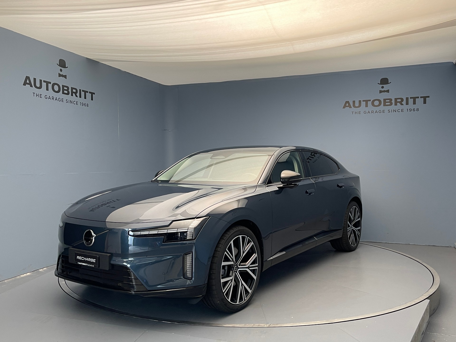 VOLVO ES90 Ultra-image-0