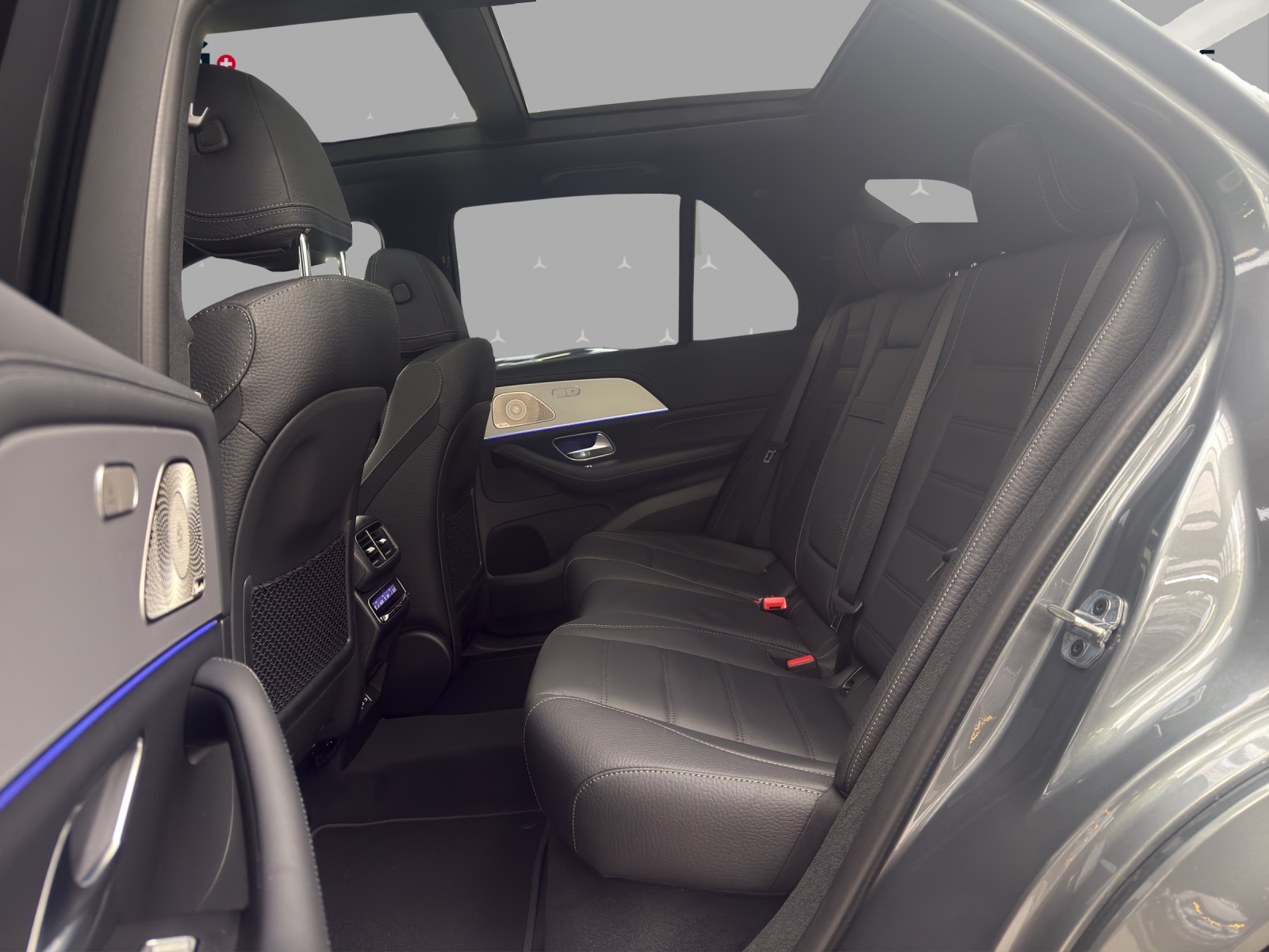 MERCEDES-BENZ GLE 300 d 4Matic 9G-Tronic-image-13