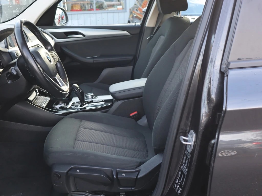 BMW X3 xDrive 20d Individual Steptronic ** Navigation **** Xenon ** Tempomat **-image-10
