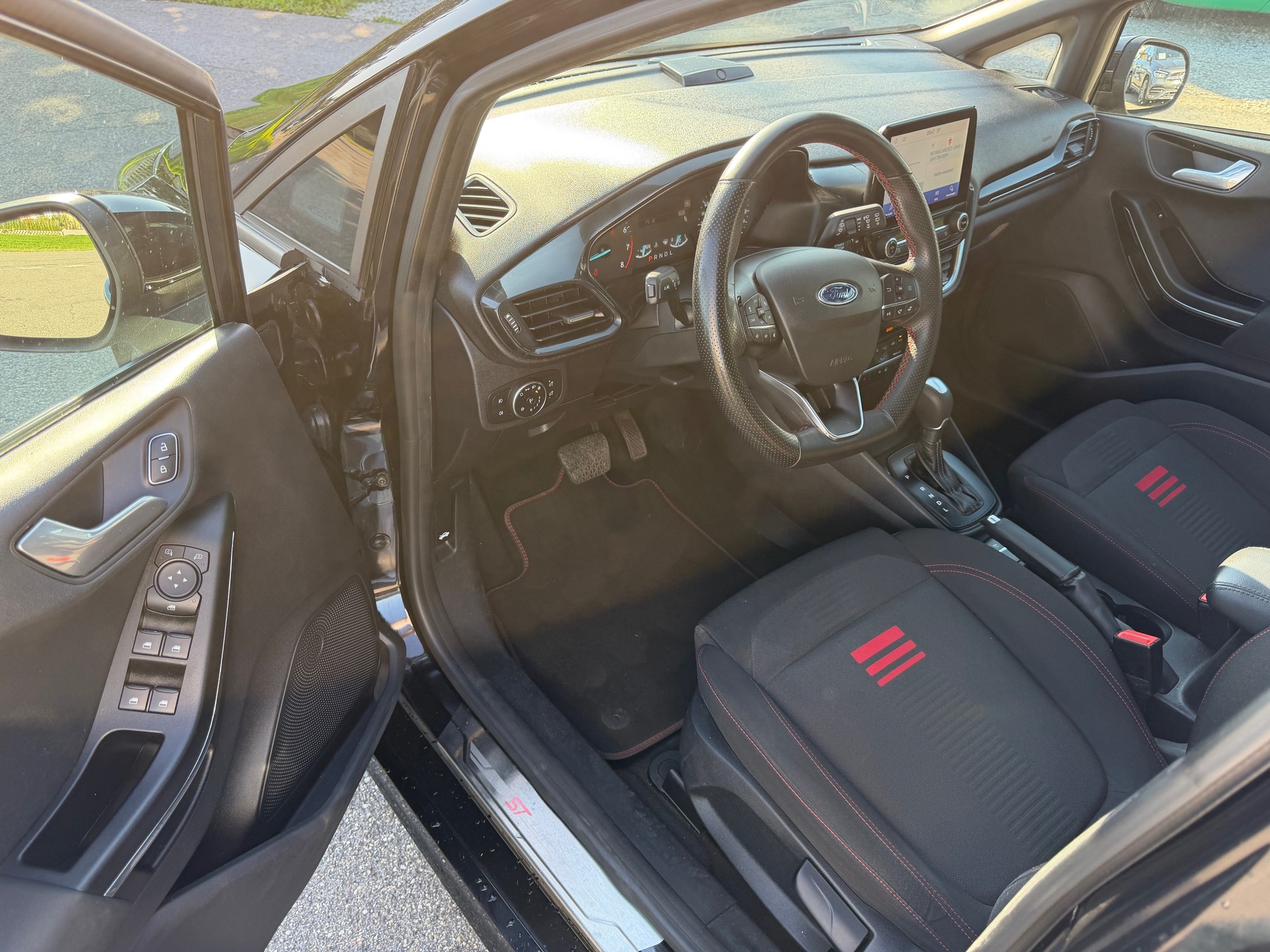 FORD Fiesta 1.0 SCTi MHEV ST Line X Automat-image-7