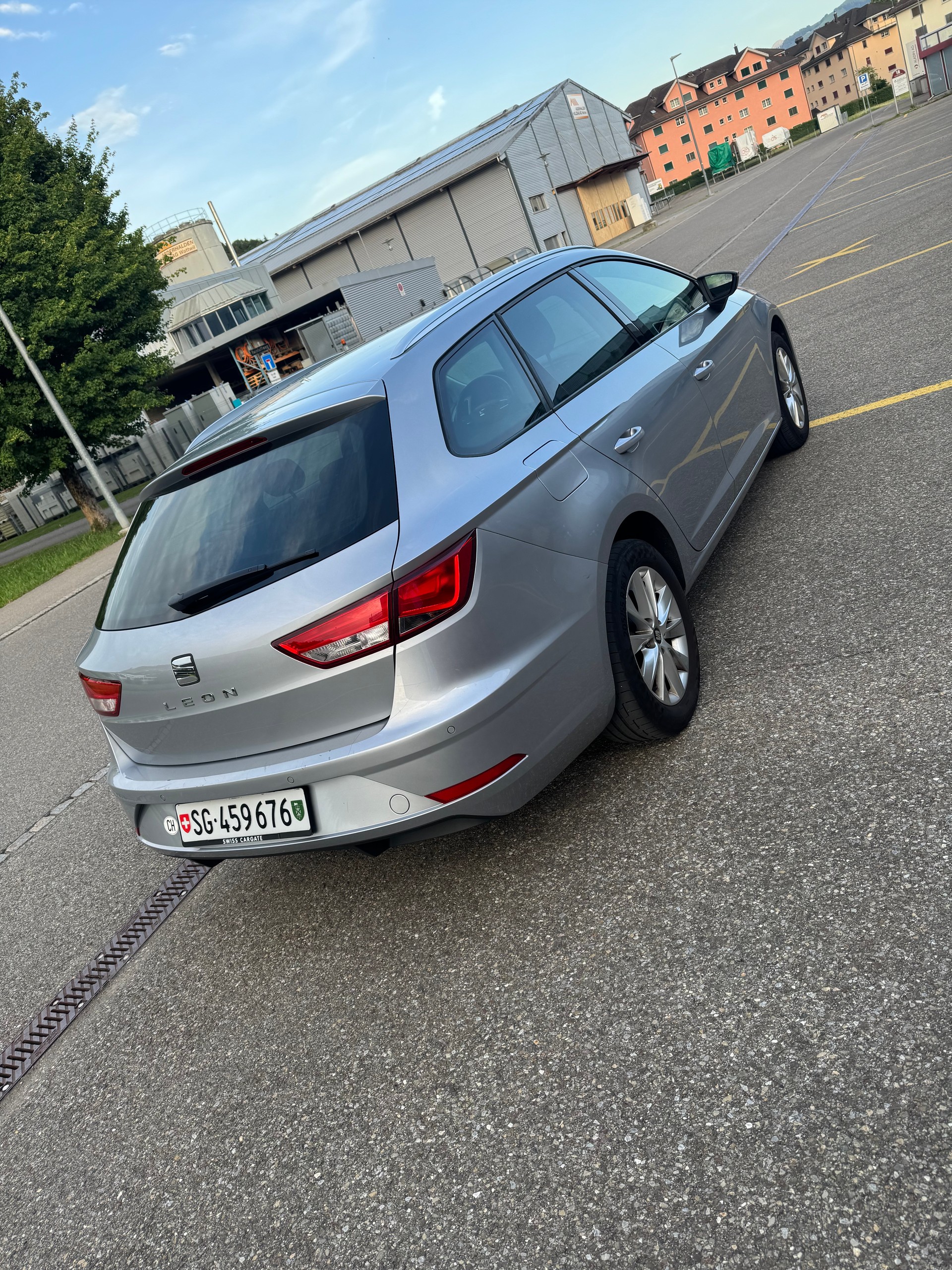 SEAT 1.6 TDI 115 Style DSG-image-2