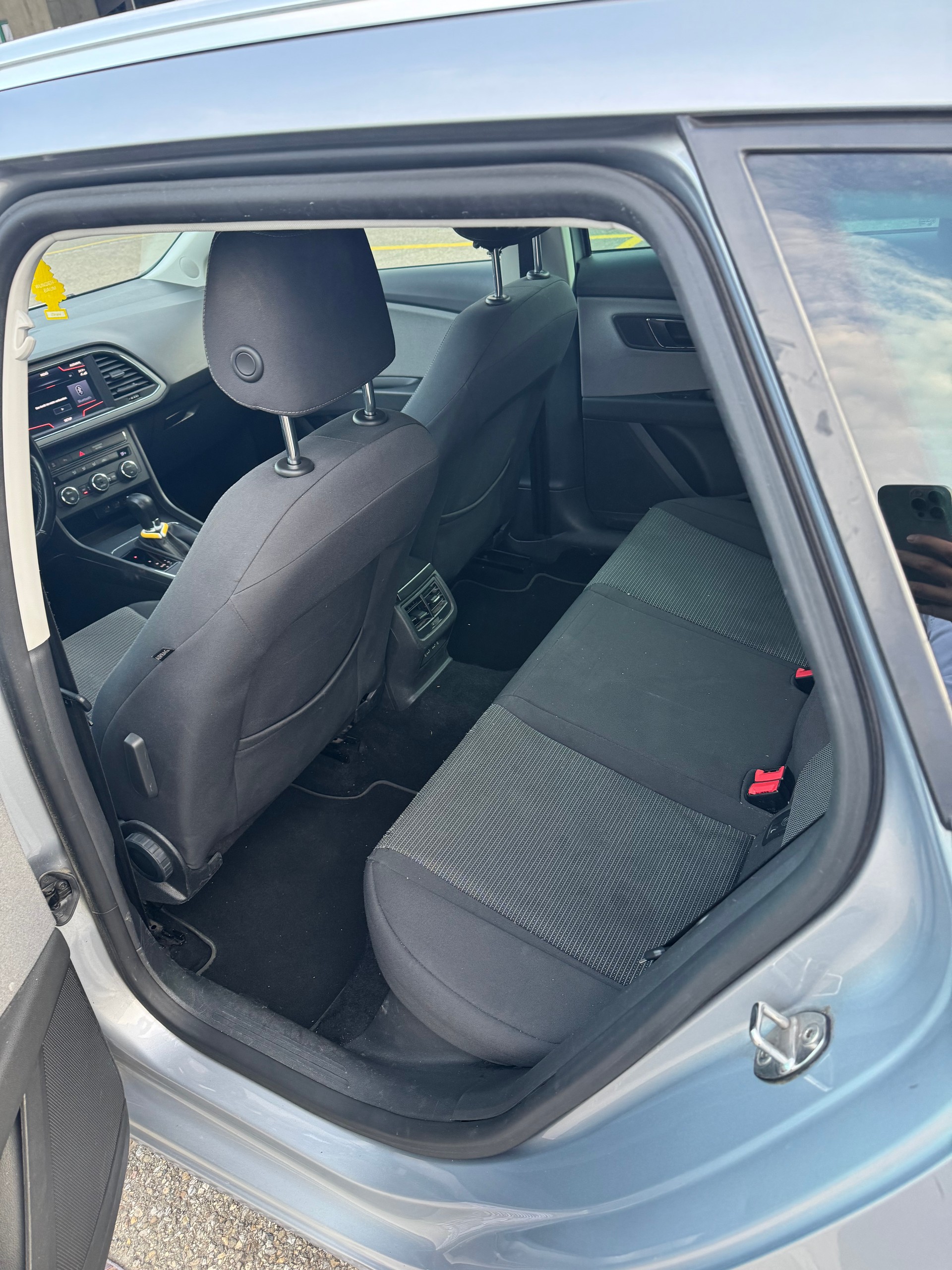 SEAT 1.6 TDI 115 Style DSG-image-5