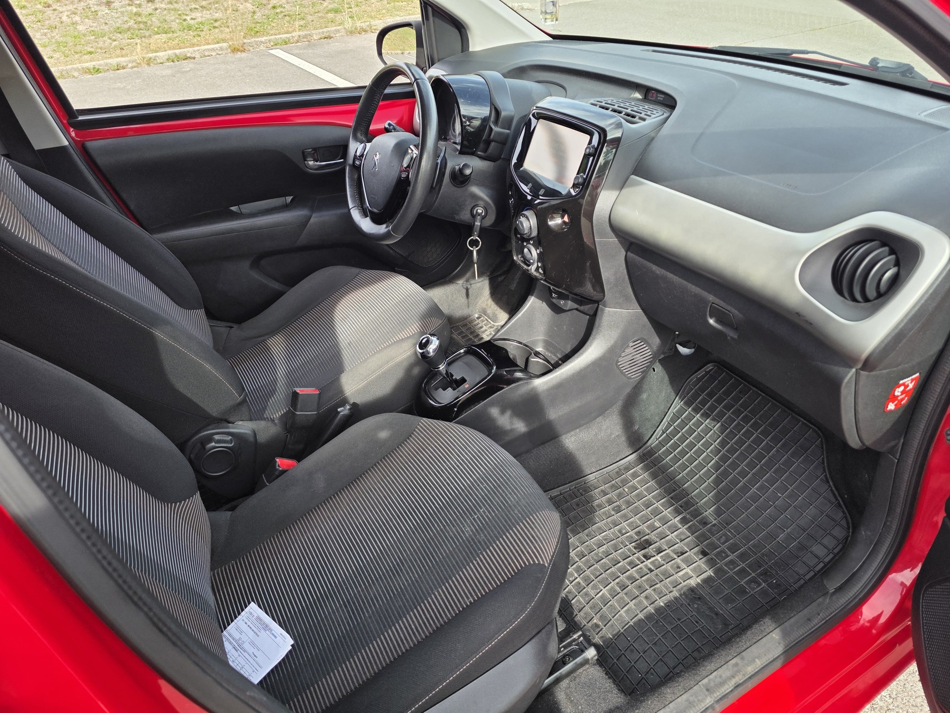 PEUGEOT 108 1.0 VTi ETG Active-image-7