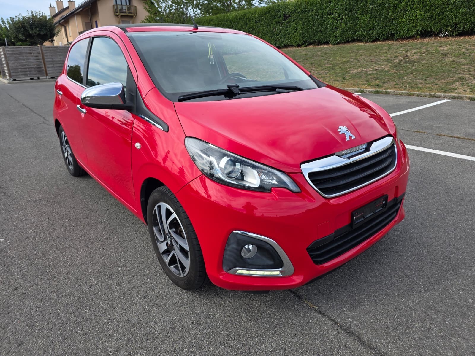 PEUGEOT 108 1.0 VTi ETG Active-image-3
