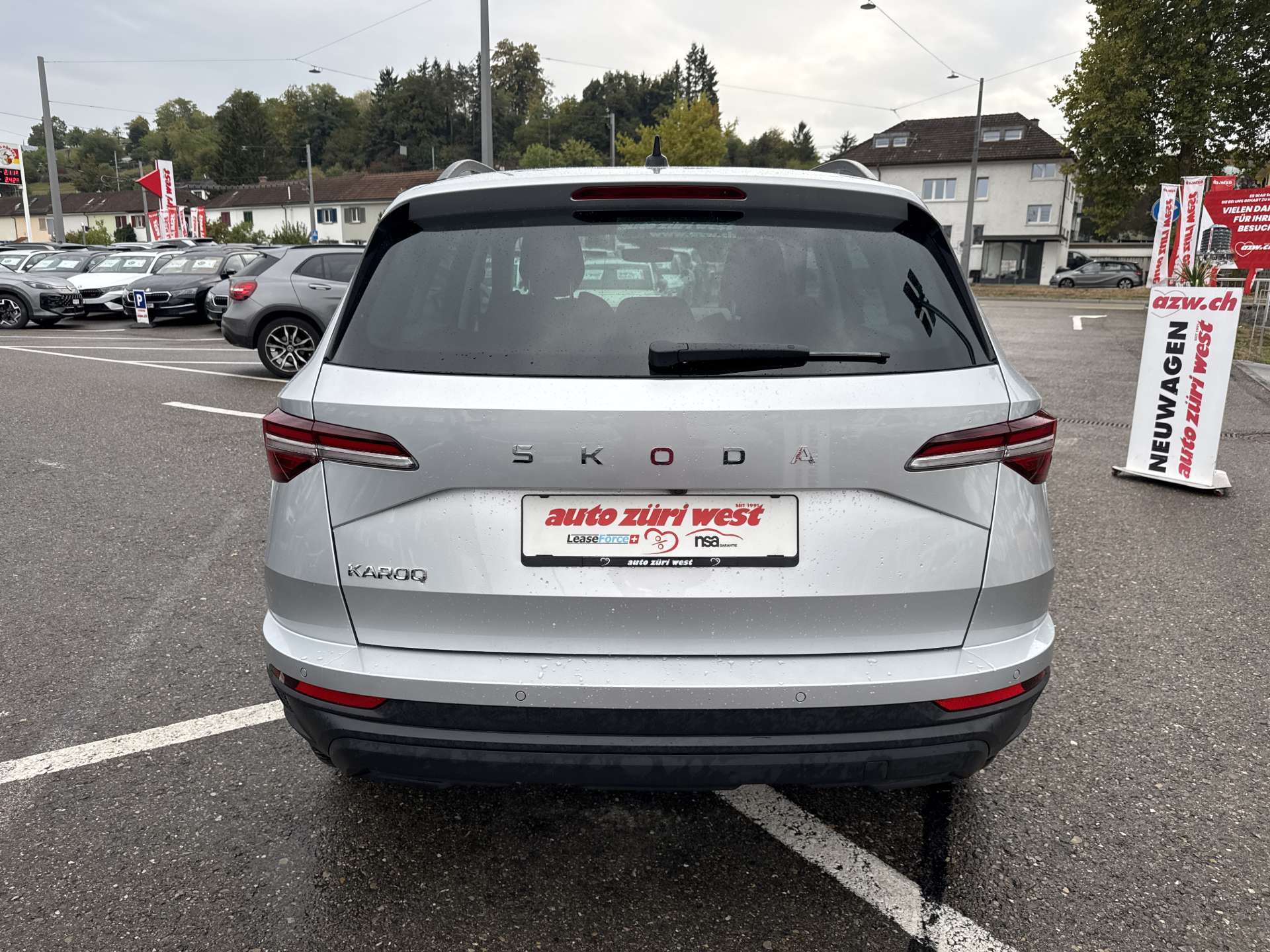 SKODA Karoq 1.5 TSi Selection DSG-Automat-image-14