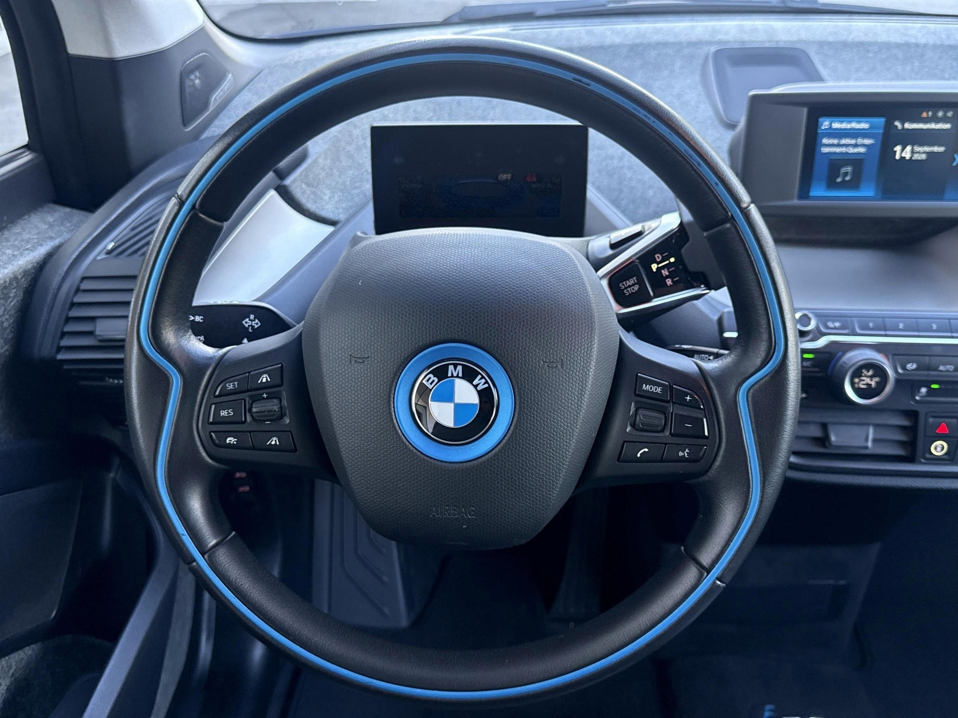 BMW i3s (120Ah)-image-14