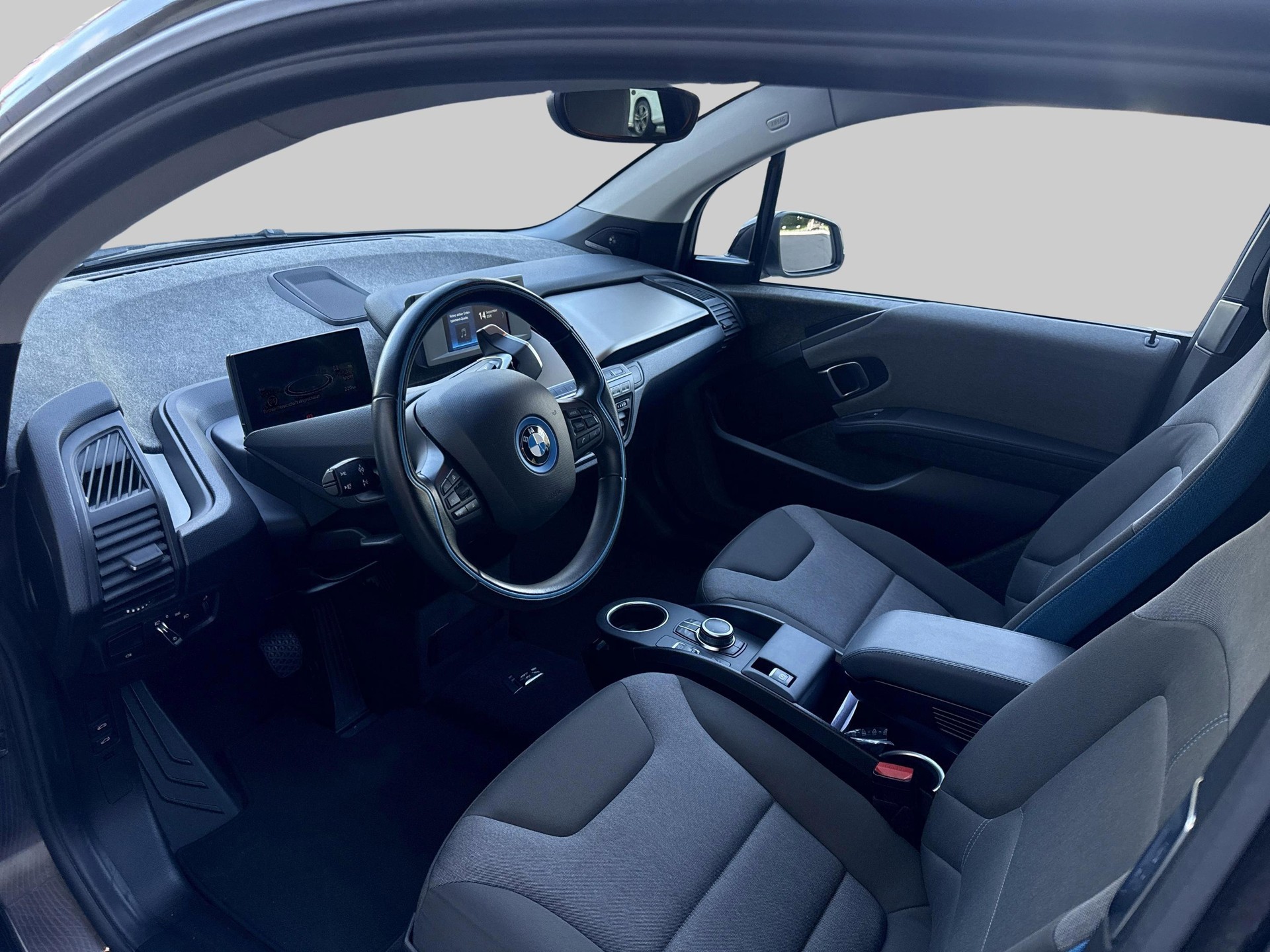 BMW i3s (120Ah)-image-3