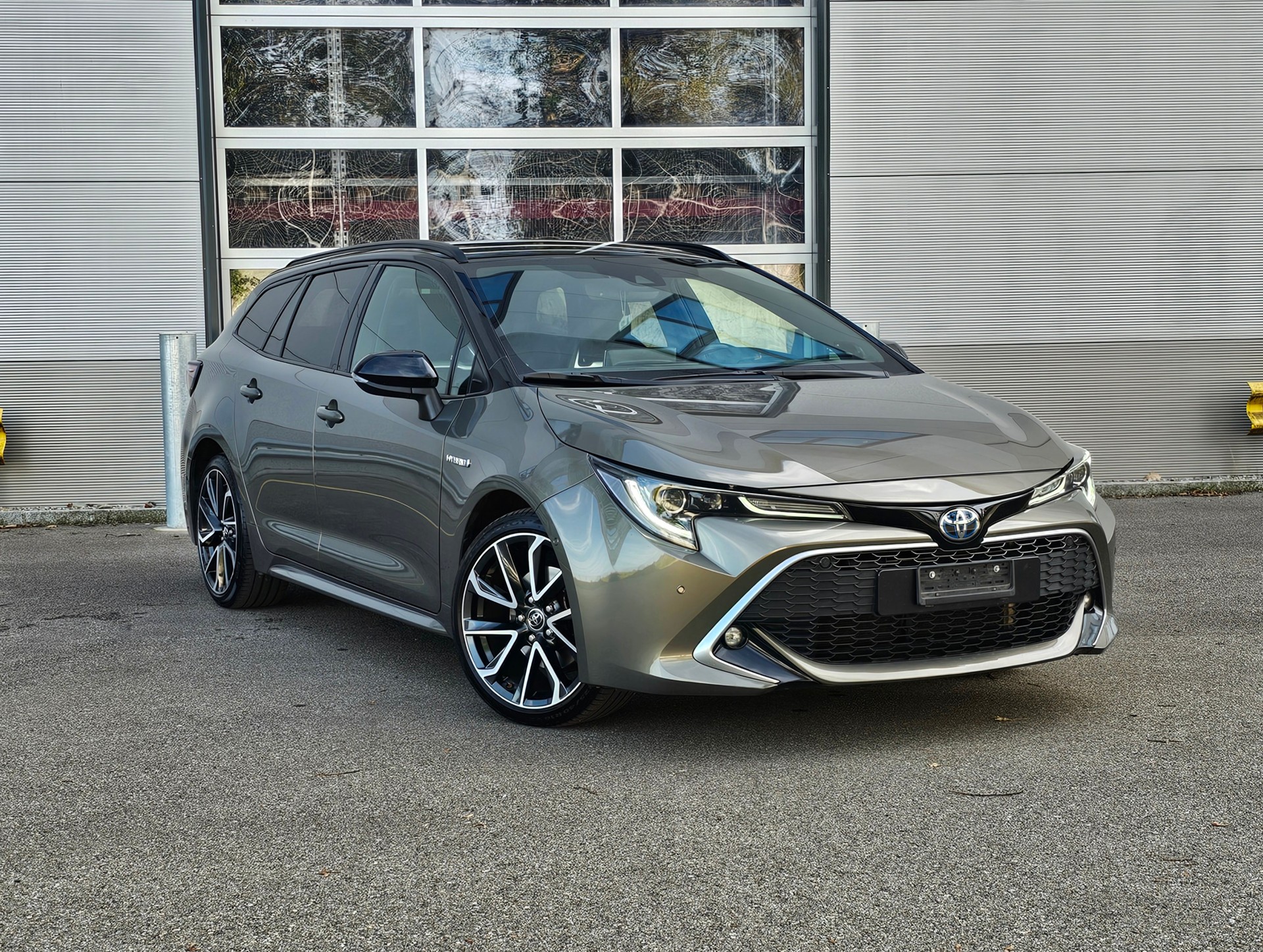 TOYOTA Corolla Touring Sports 2.0 HSD Premium e-CVT-image-5