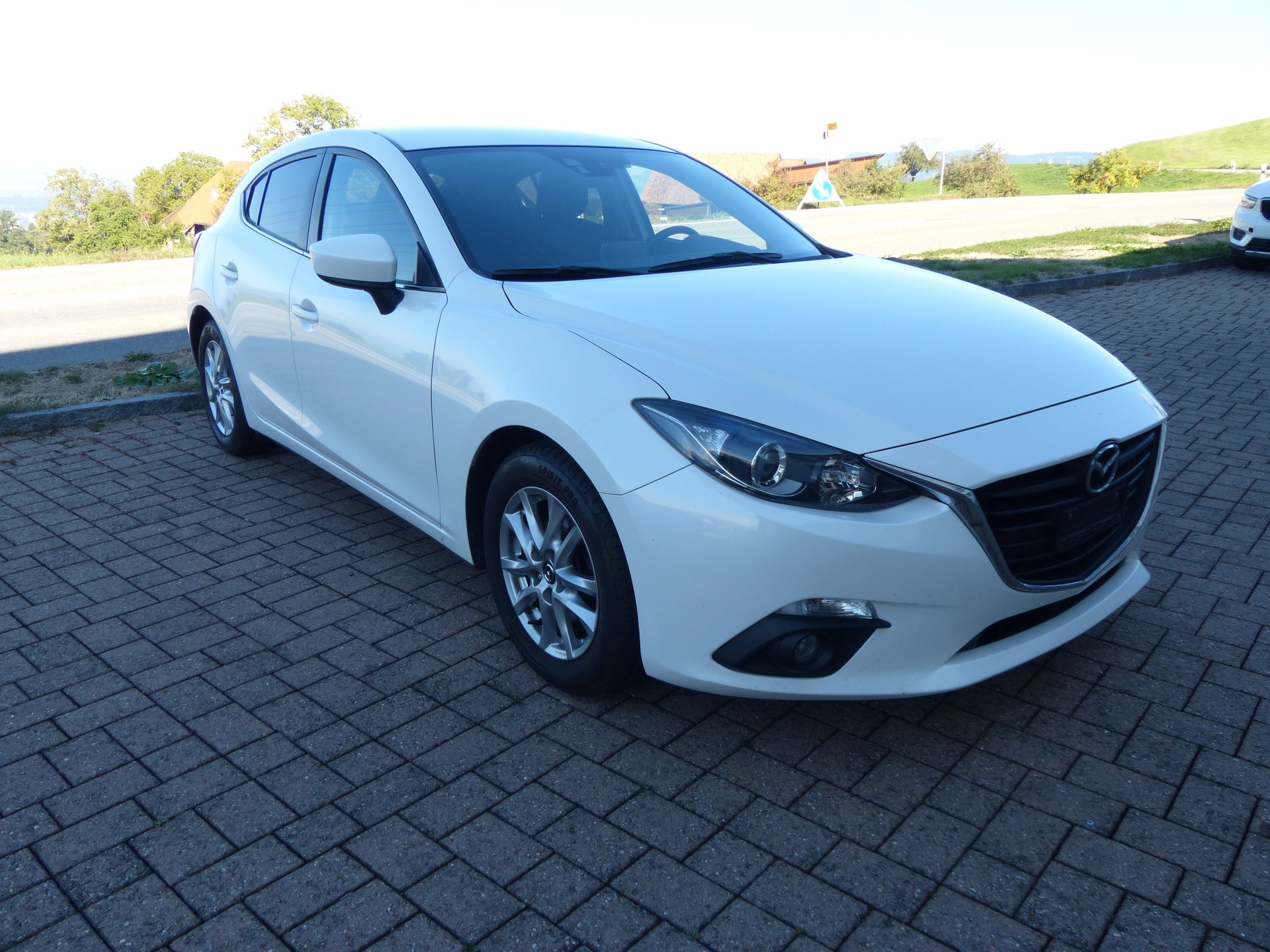 MAZDA 3 2.0 16V Ambition-image-1