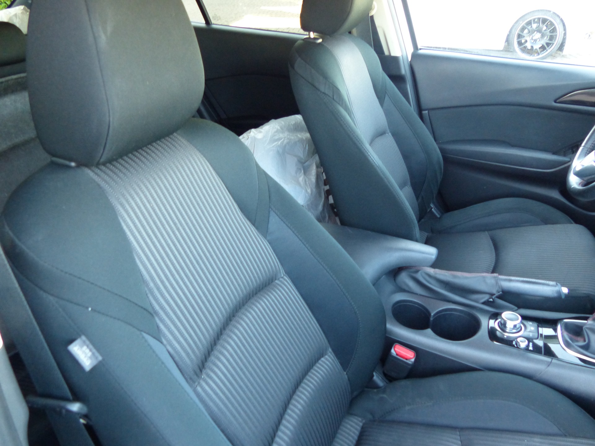 MAZDA 3 2.0 16V Ambition-image-13