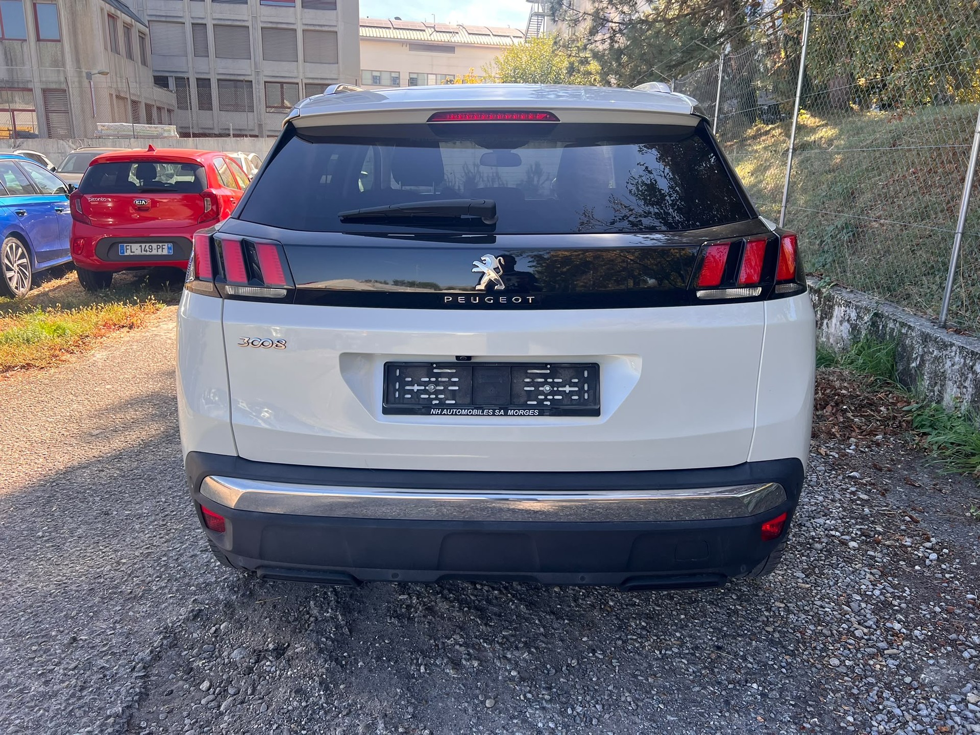 PEUGEOT 3008 1.6 THP Allure EAT-image-3