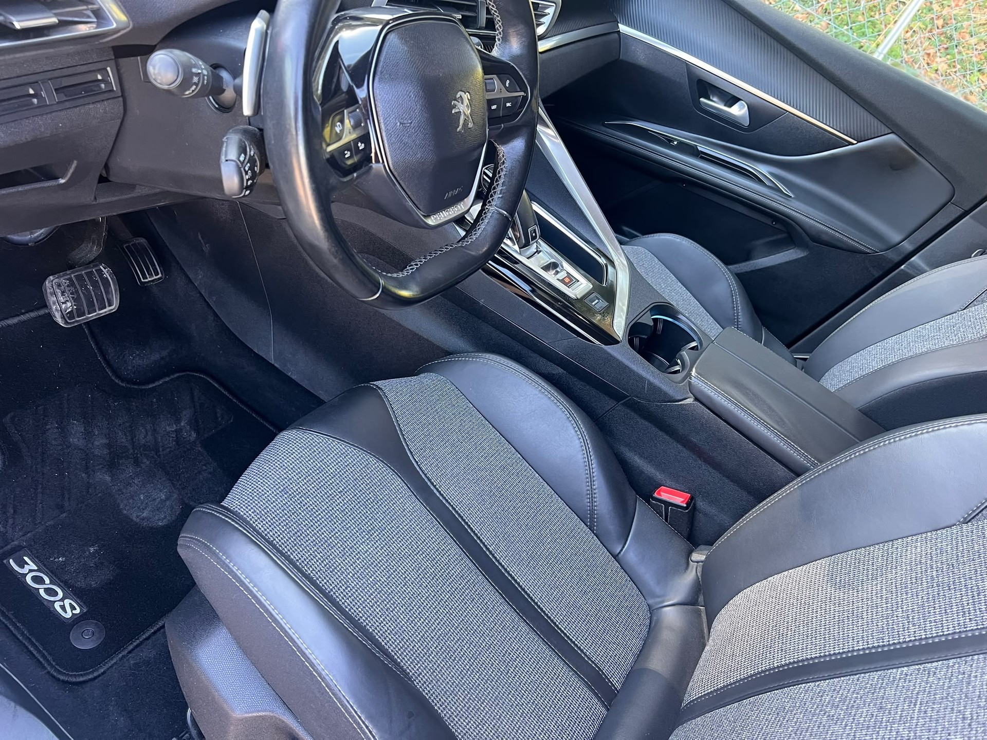 PEUGEOT 3008 1.6 THP Allure EAT-image-11