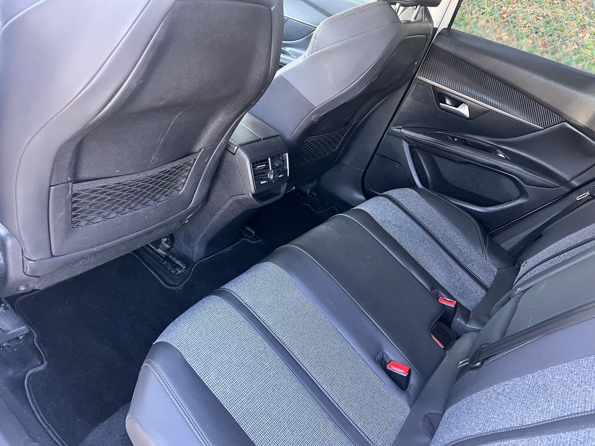 PEUGEOT 3008 1.6 THP Allure EAT-image-13