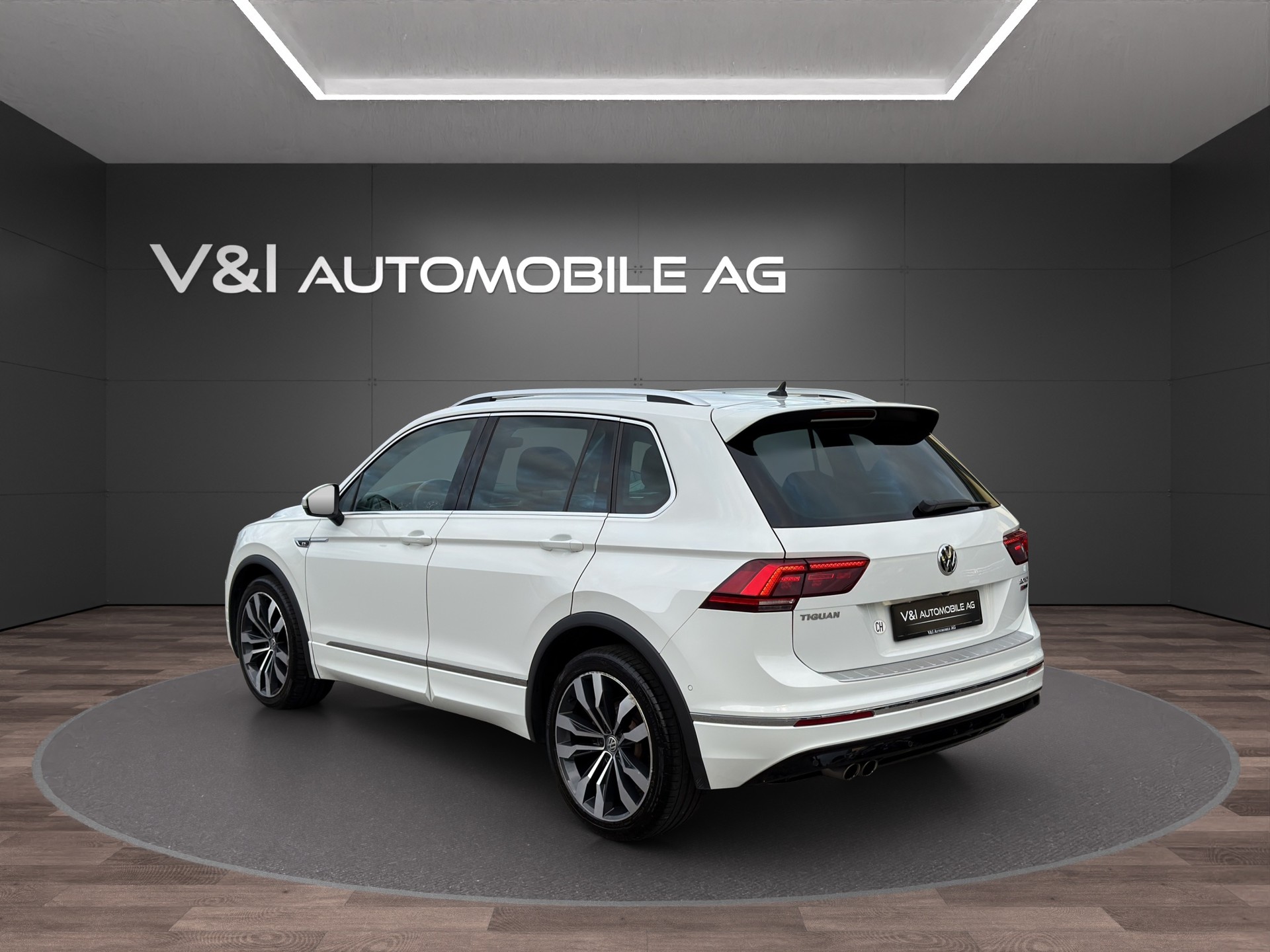 VW Tiguan 2.0 TDI SCR Highline 4Motion DSG-image-4