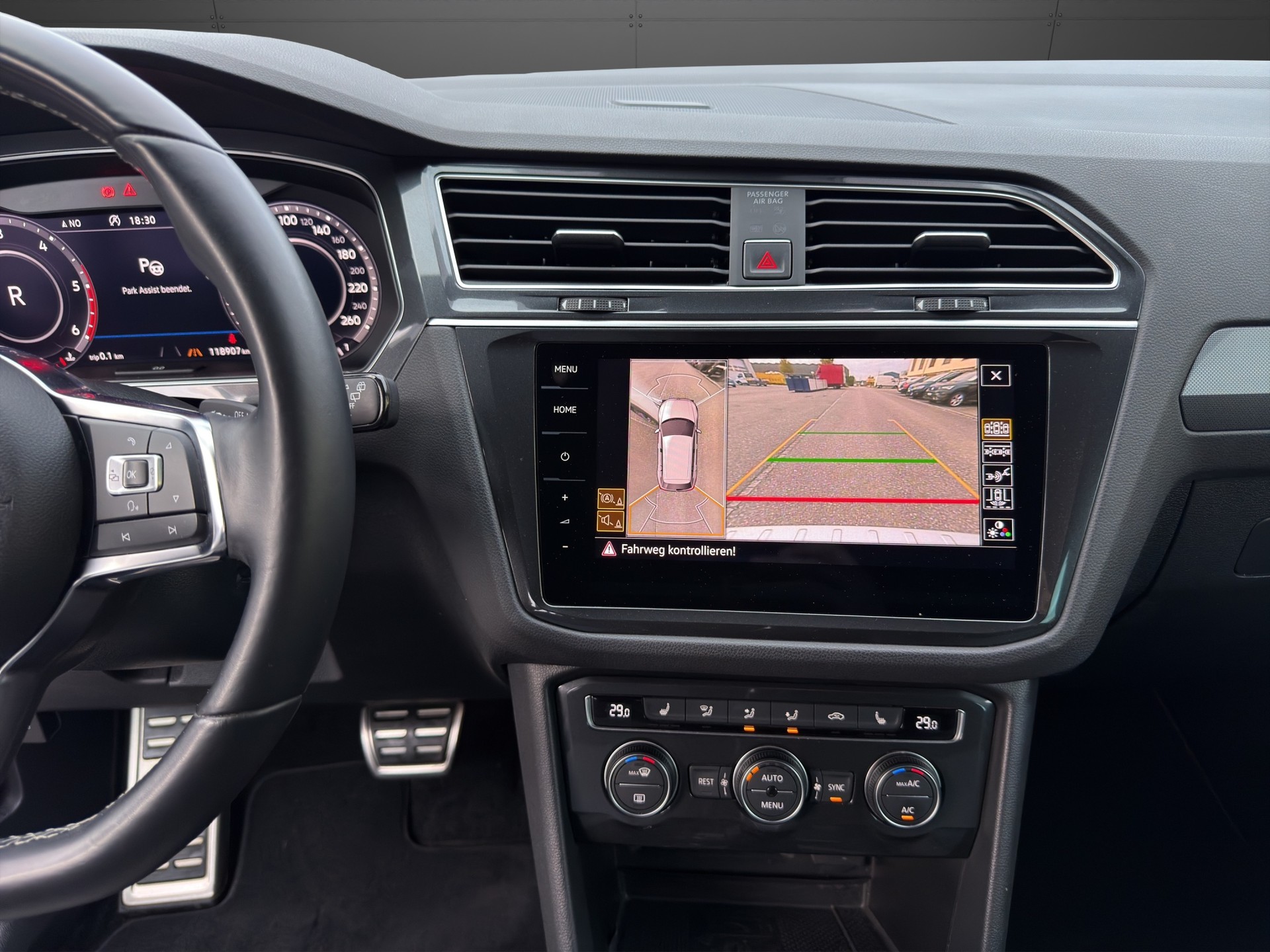 VW Tiguan 2.0 TDI SCR Highline 4Motion DSG-image-12