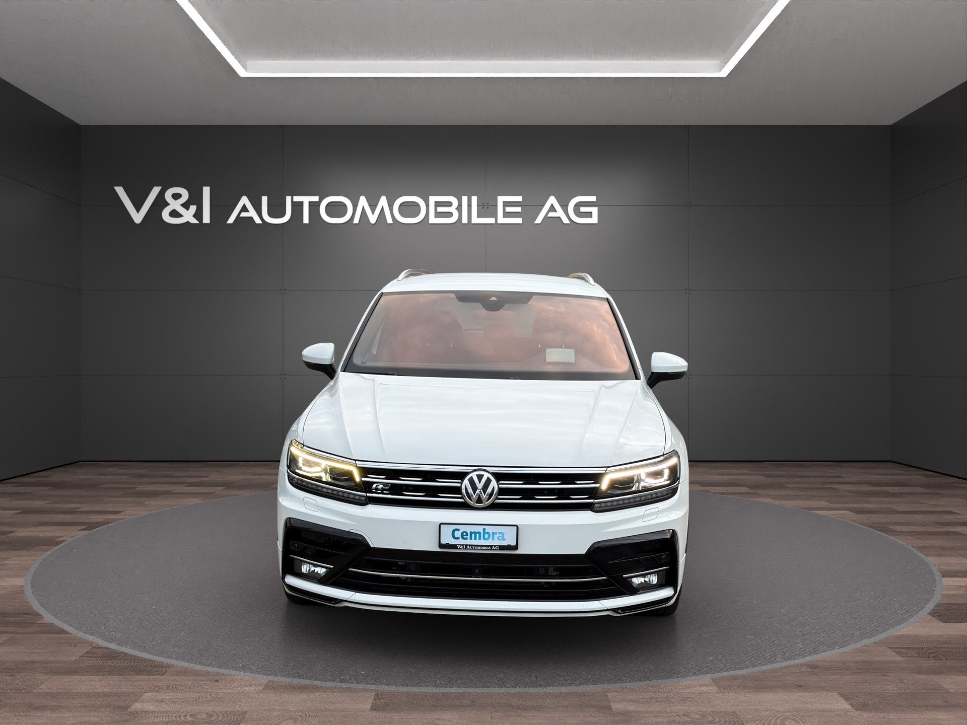 VW Tiguan 2.0 TDI SCR Highline 4Motion DSG-image-2