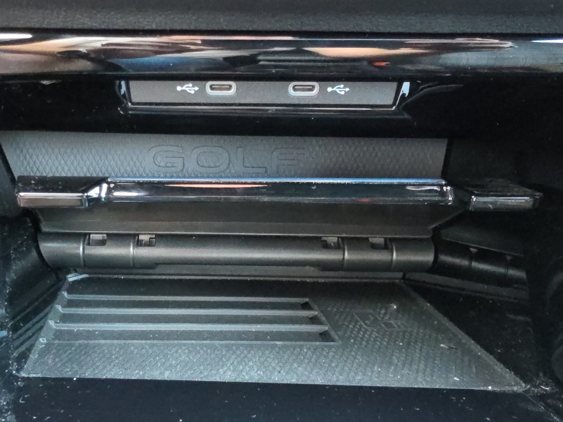 VW Golf VIII 2.0 TSI GTI DSG-image-29