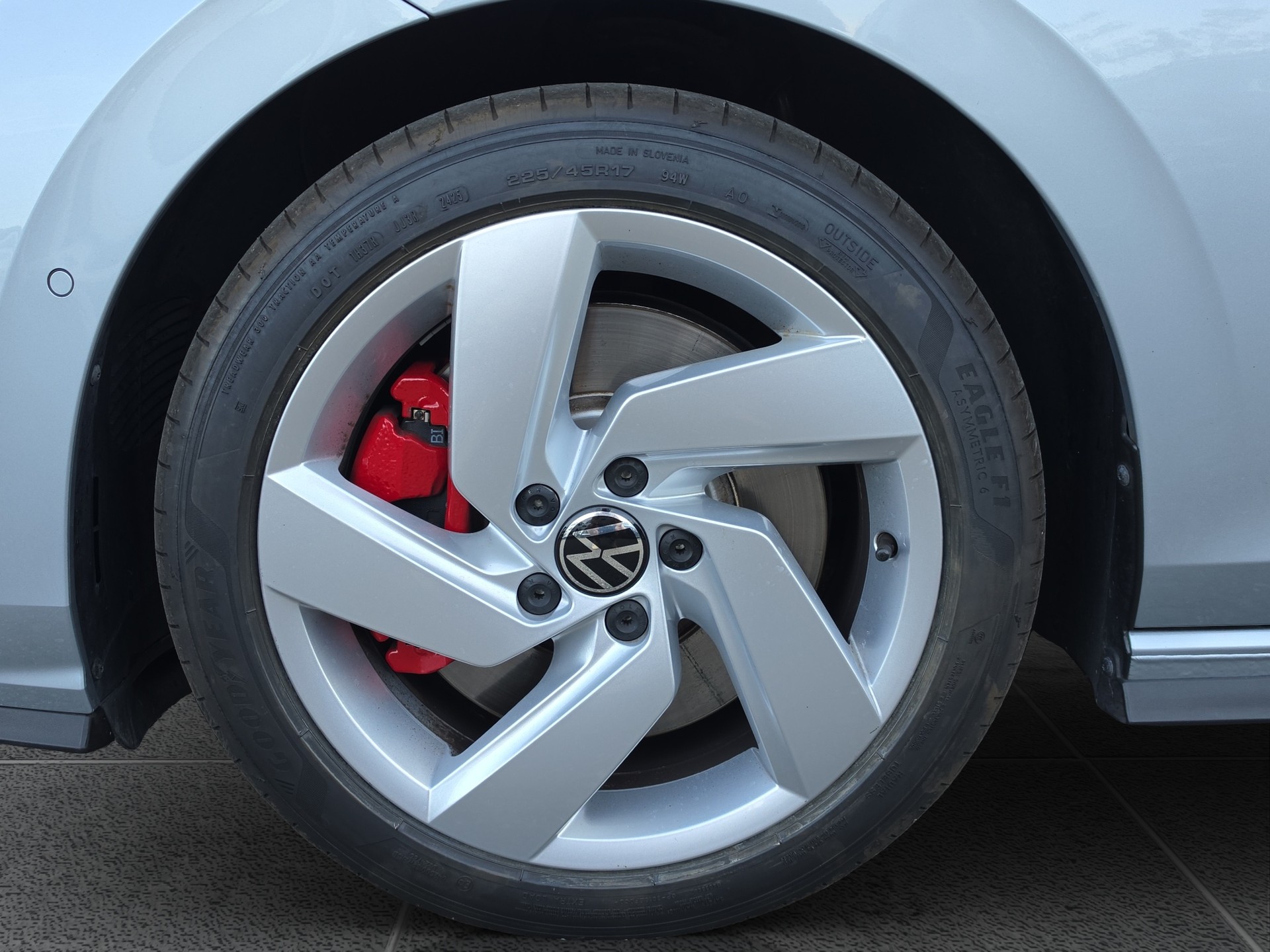 VW Golf VIII 2.0 TSI GTI DSG-image-8