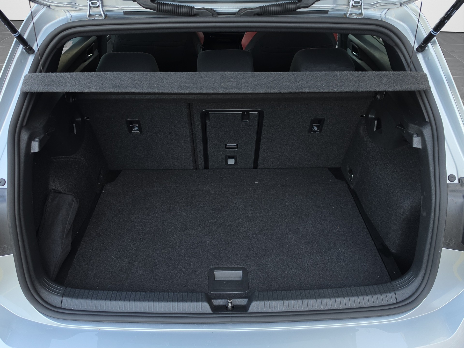 VW Golf VIII 2.0 TSI GTI DSG-image-10