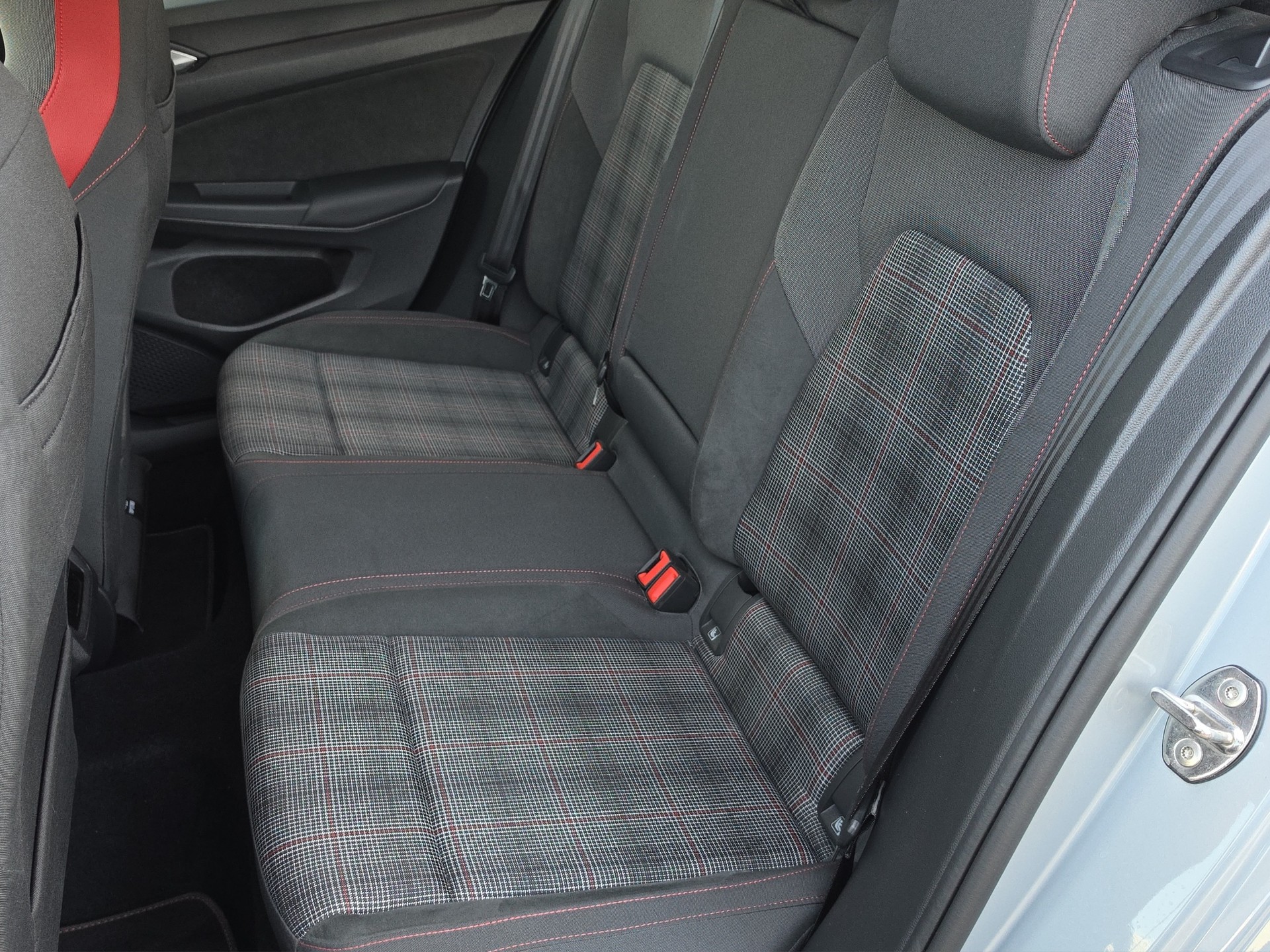 VW Golf VIII 2.0 TSI GTI DSG-image-15