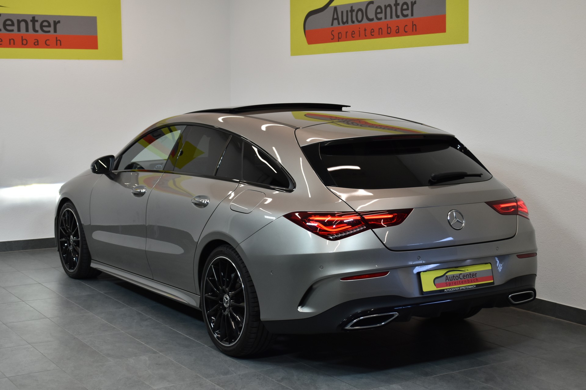 MERCEDES-BENZ CLA Shooting Brake 250 4Matic 7G-DCT AMG Line-image-13