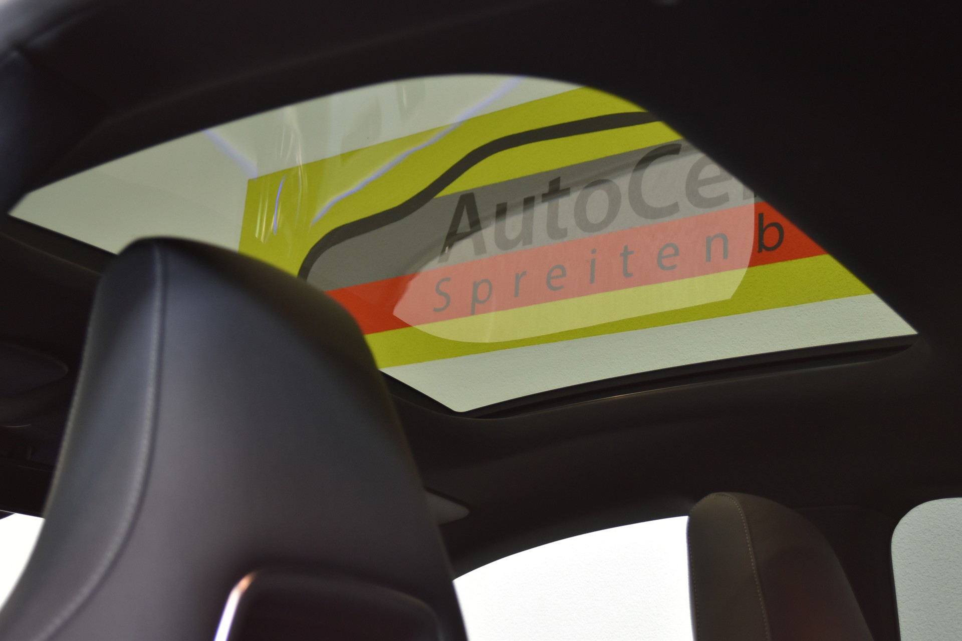 MERCEDES-BENZ CLA Shooting Brake 250 4Matic 7G-DCT AMG Line-image-8