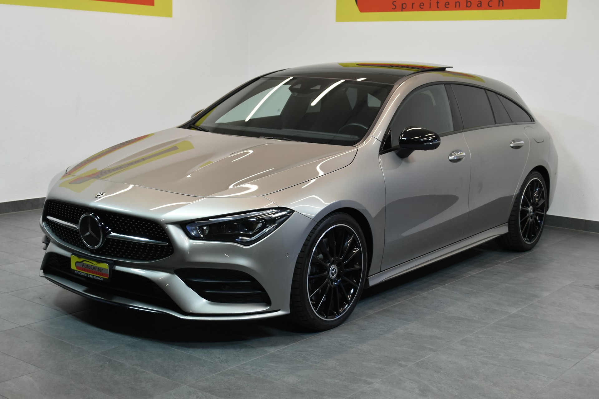 MERCEDES-BENZ CLA Shooting Brake 250 4Matic 7G-DCT AMG Line-image-1