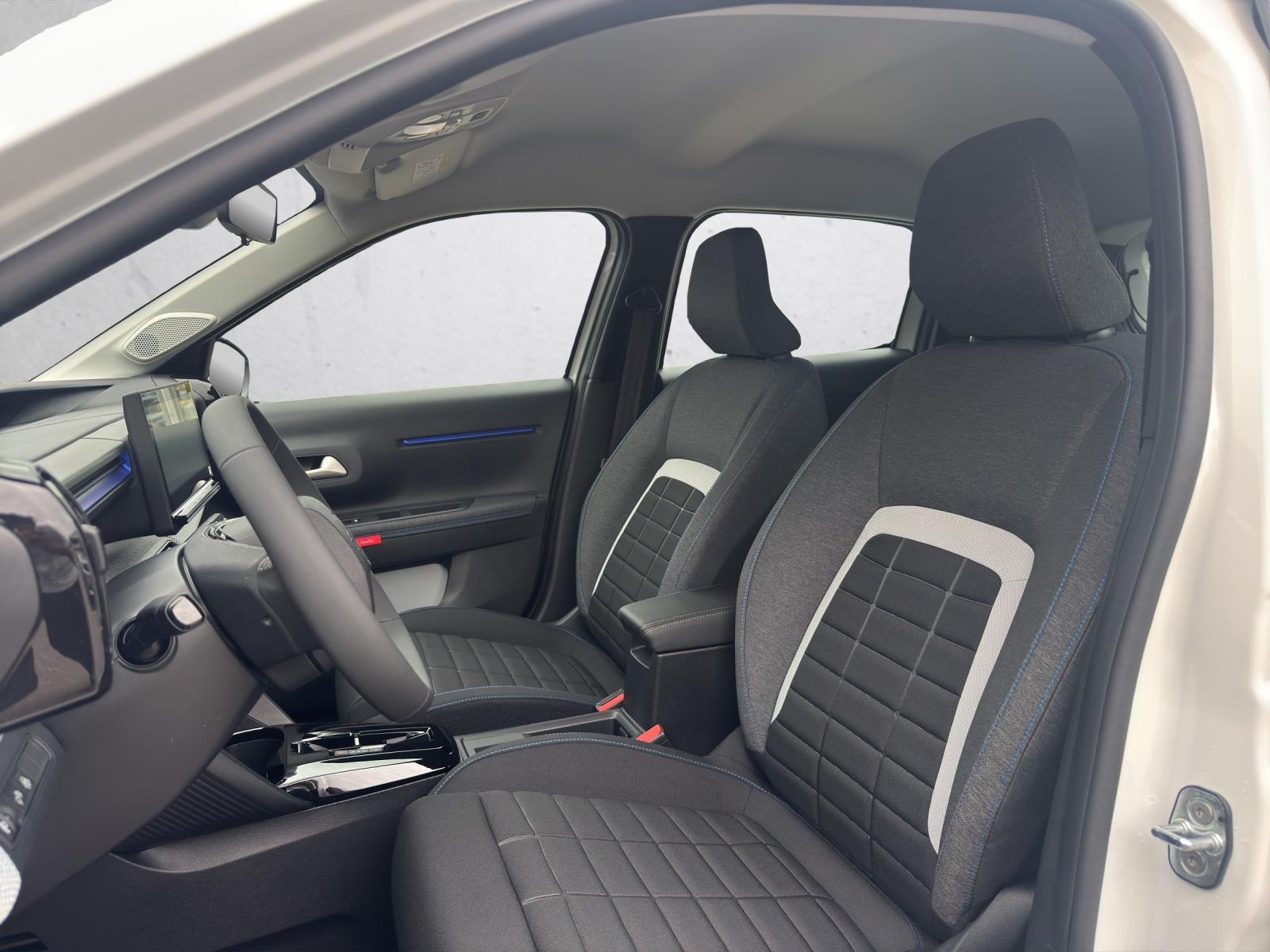 CITROEN C3 1.2 Hybrid 110 Plus-image-8