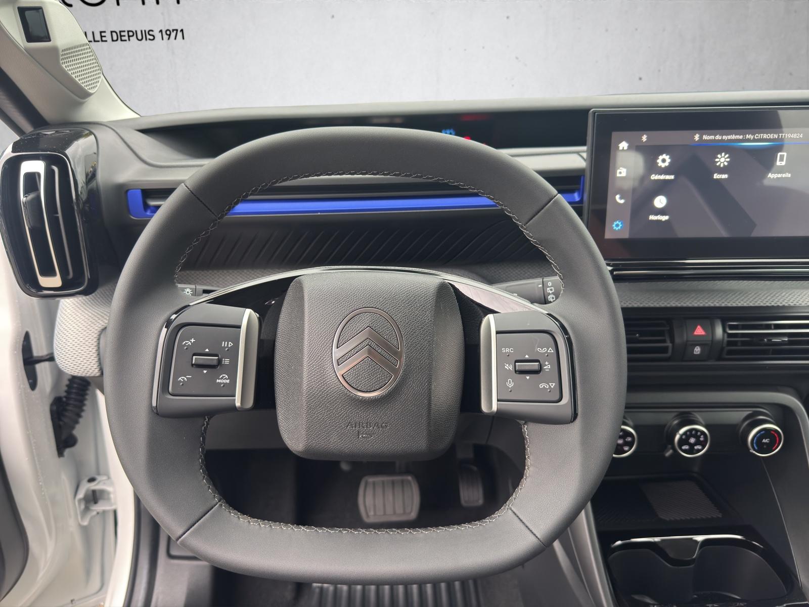 CITROEN C3 1.2 Hybrid 110 Plus-image-11
