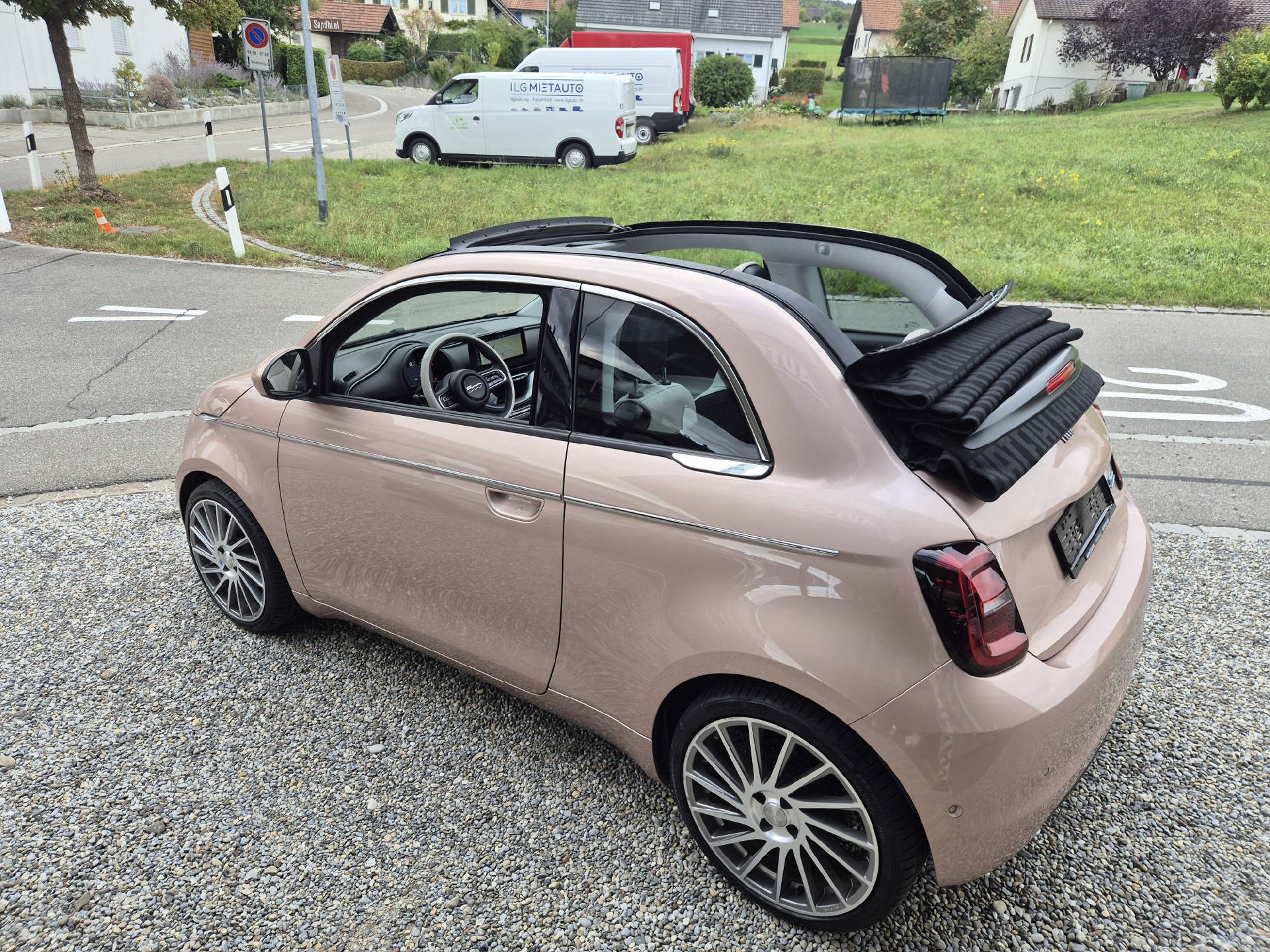 FIAT 500 Cabrio La Prima 42 kWh-image-4