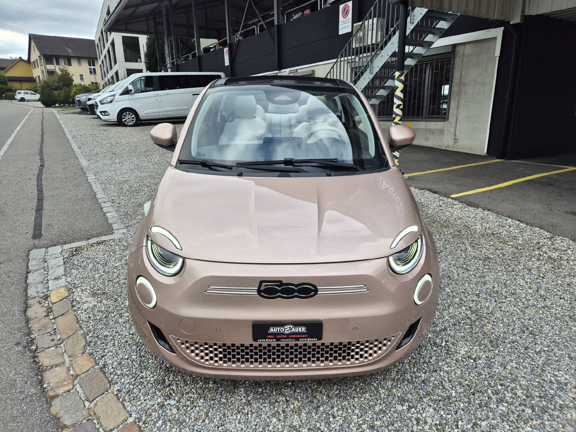 FIAT 500 Cabrio La Prima 42 kWh-image-3