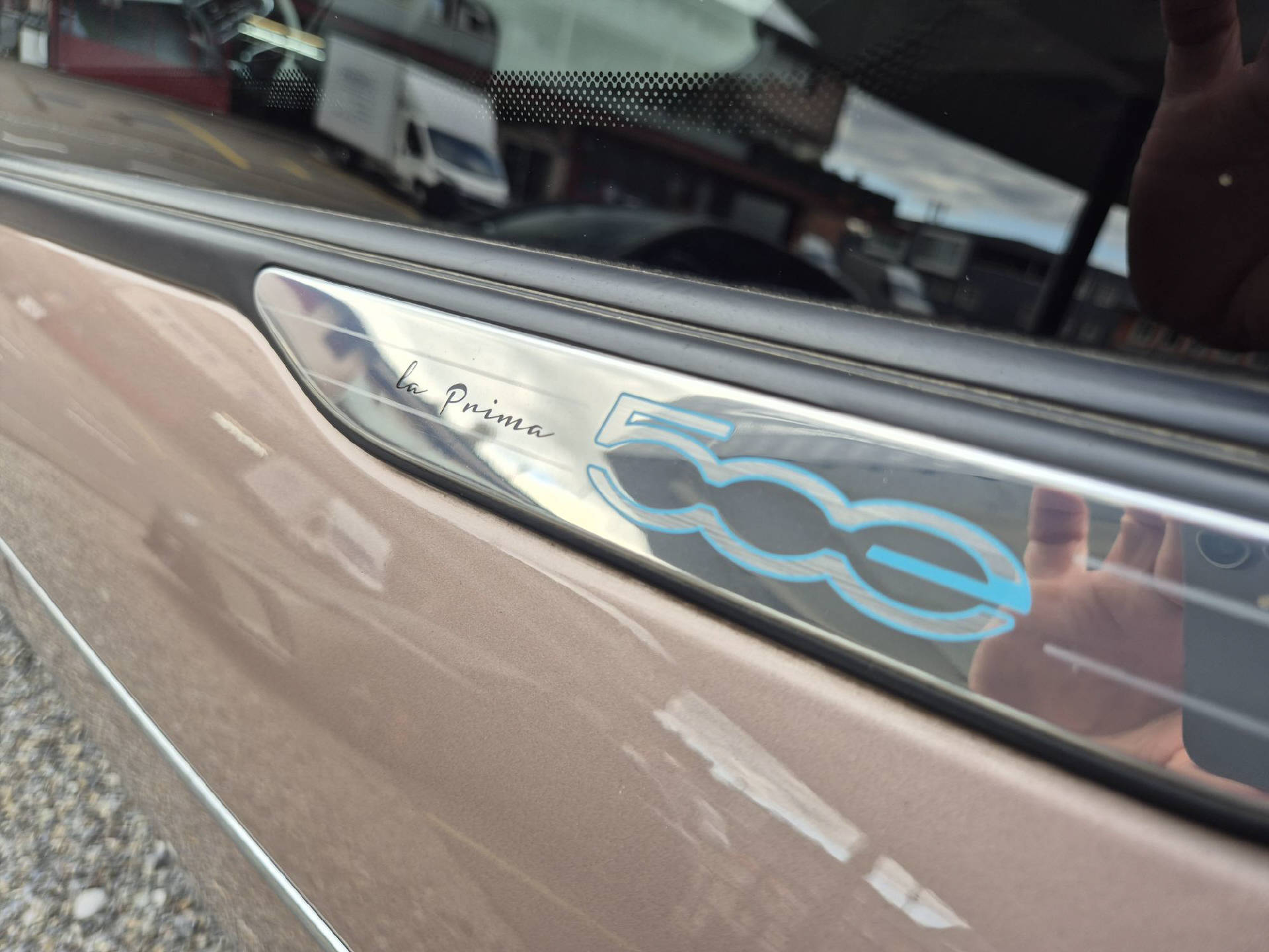 FIAT 500 Cabrio La Prima 42 kWh-image-13