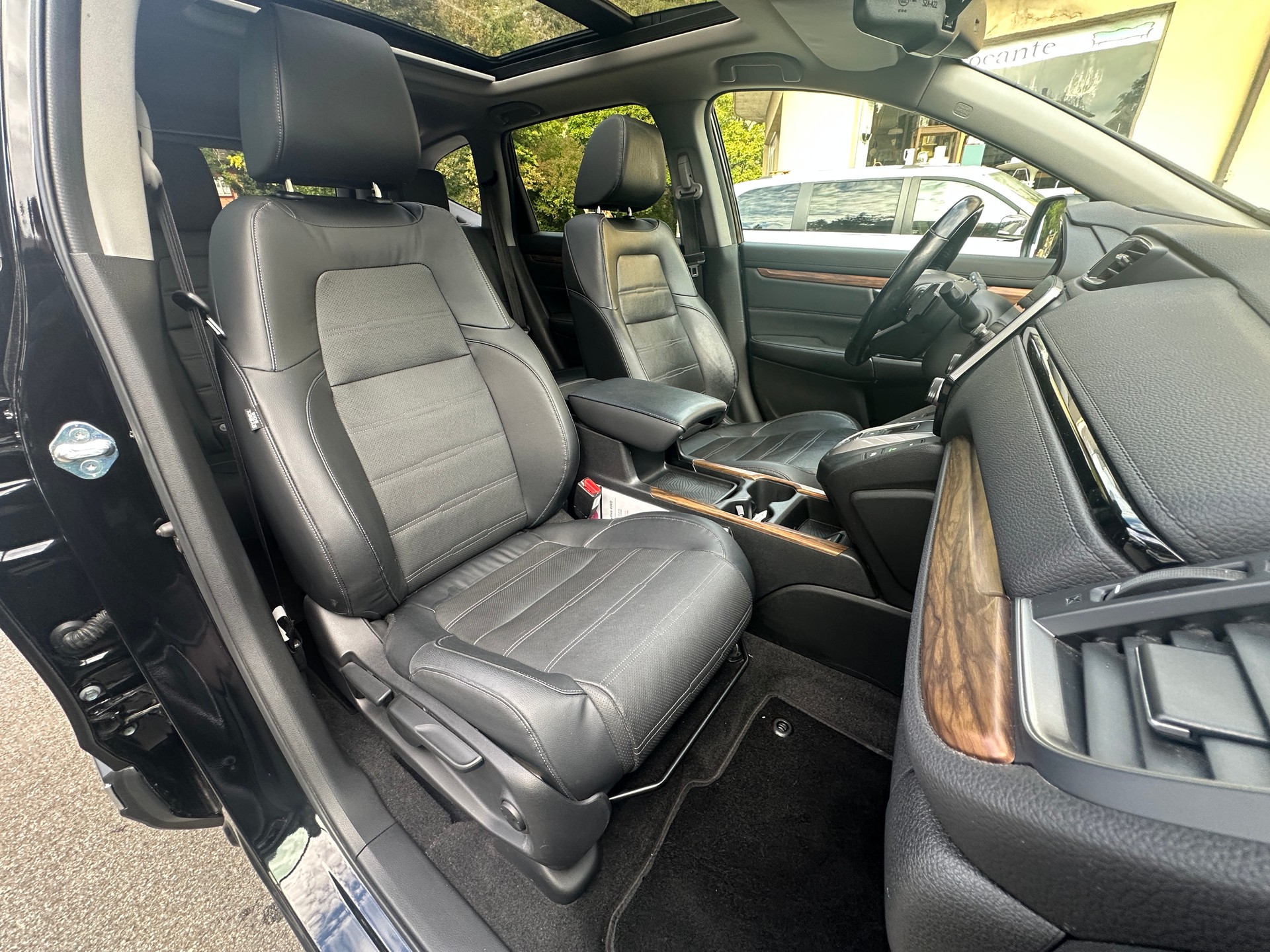 HONDA CR-V 2.0i MMD Hybrid Executive 4WD Automatic-image-10