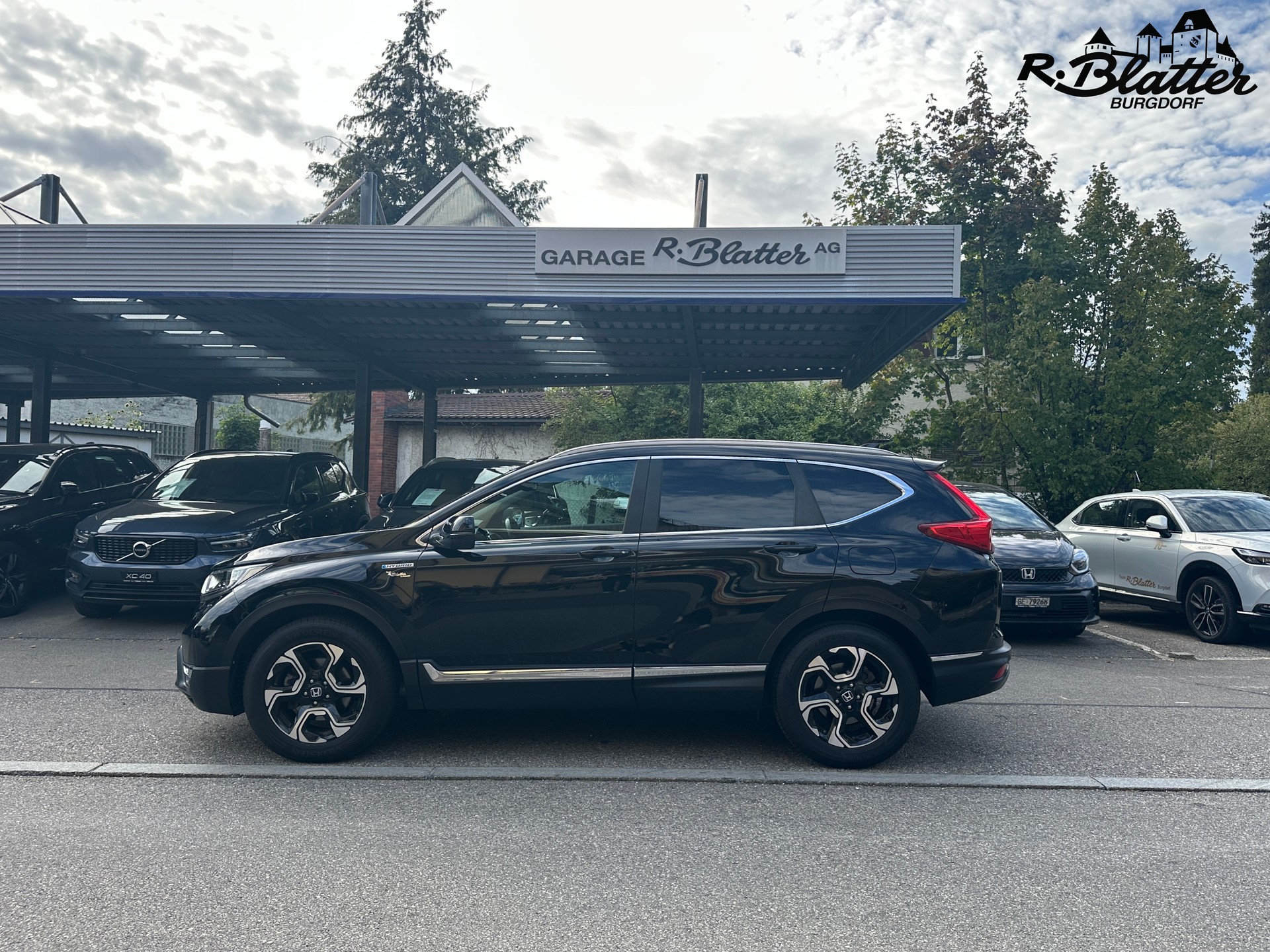 HONDA CR-V 2.0i MMD Hybrid Executive 4WD Automatic-image-2