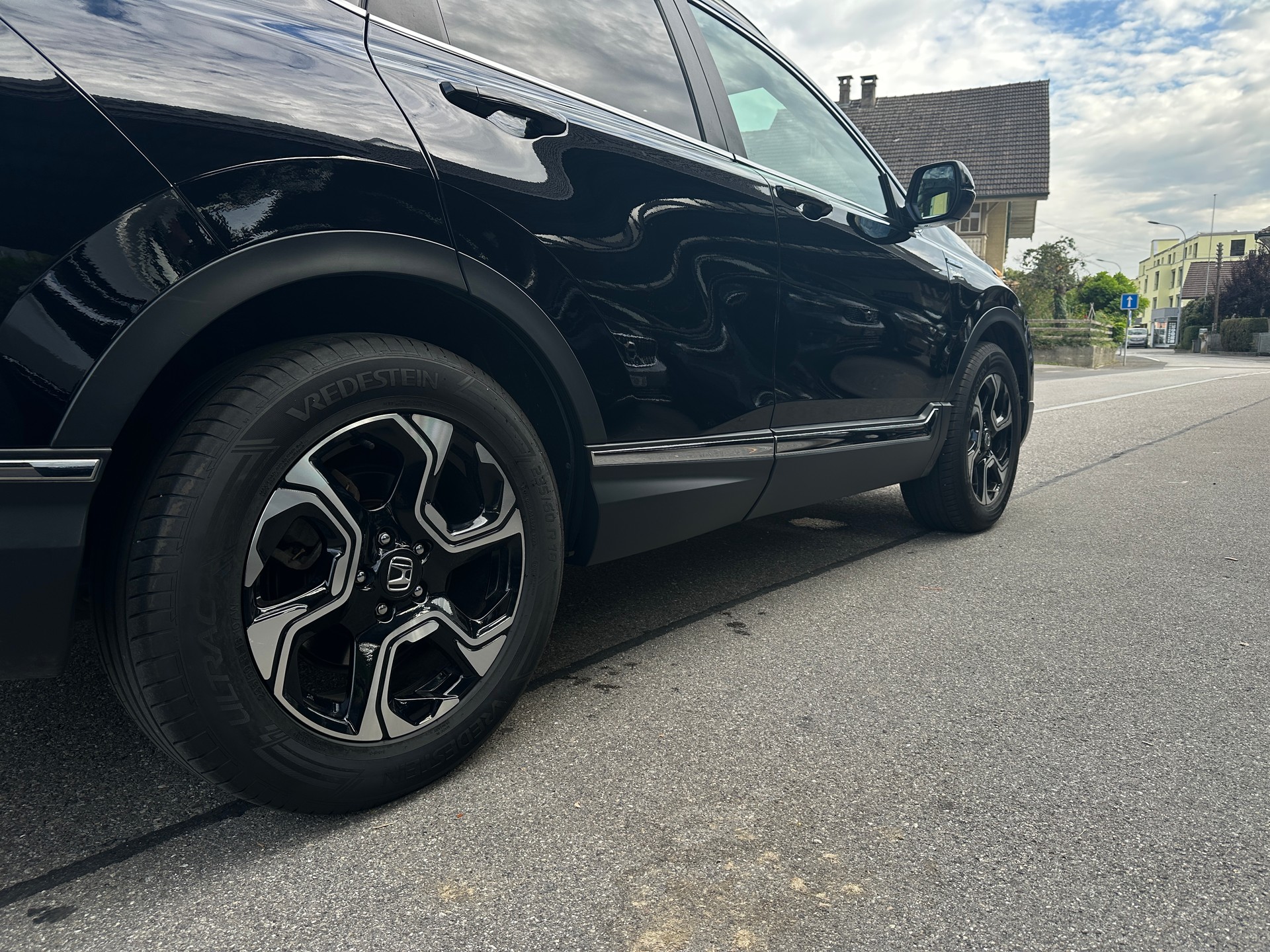 HONDA CR-V 2.0i MMD Hybrid Executive 4WD Automatic-image-17